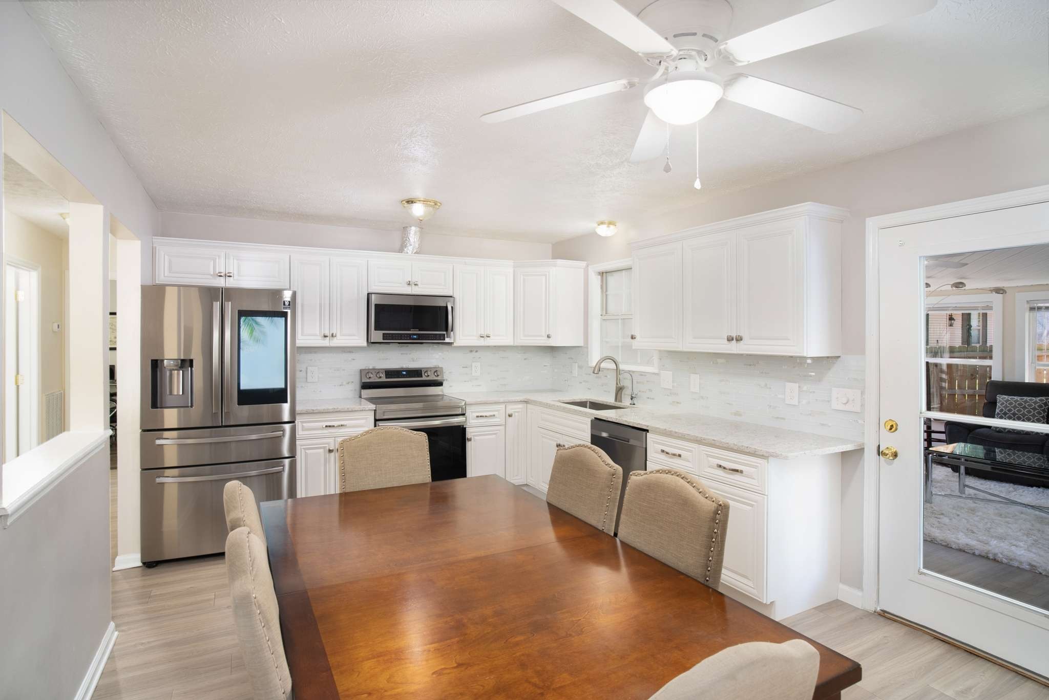 207 Centennial Dr