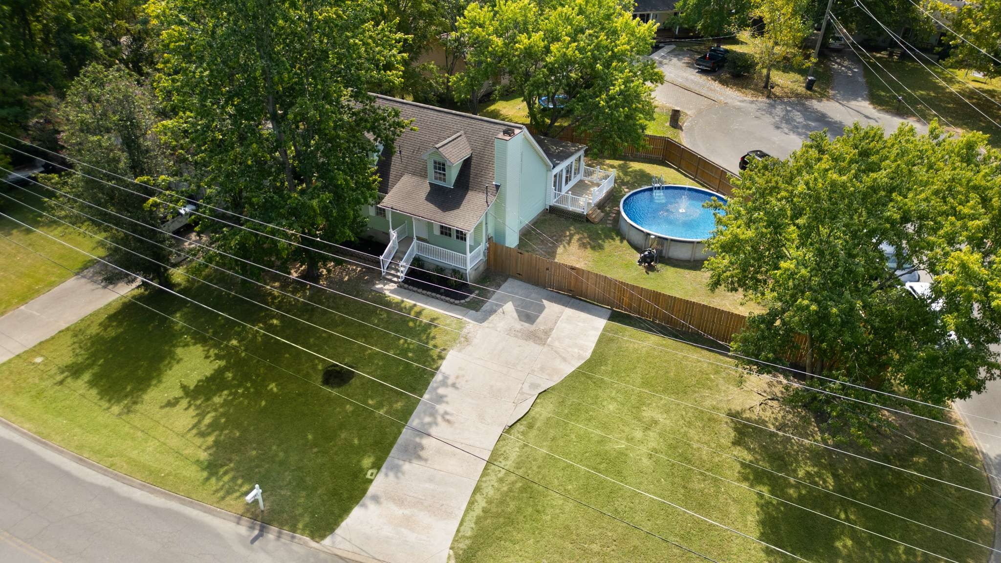 207 Centennial Dr