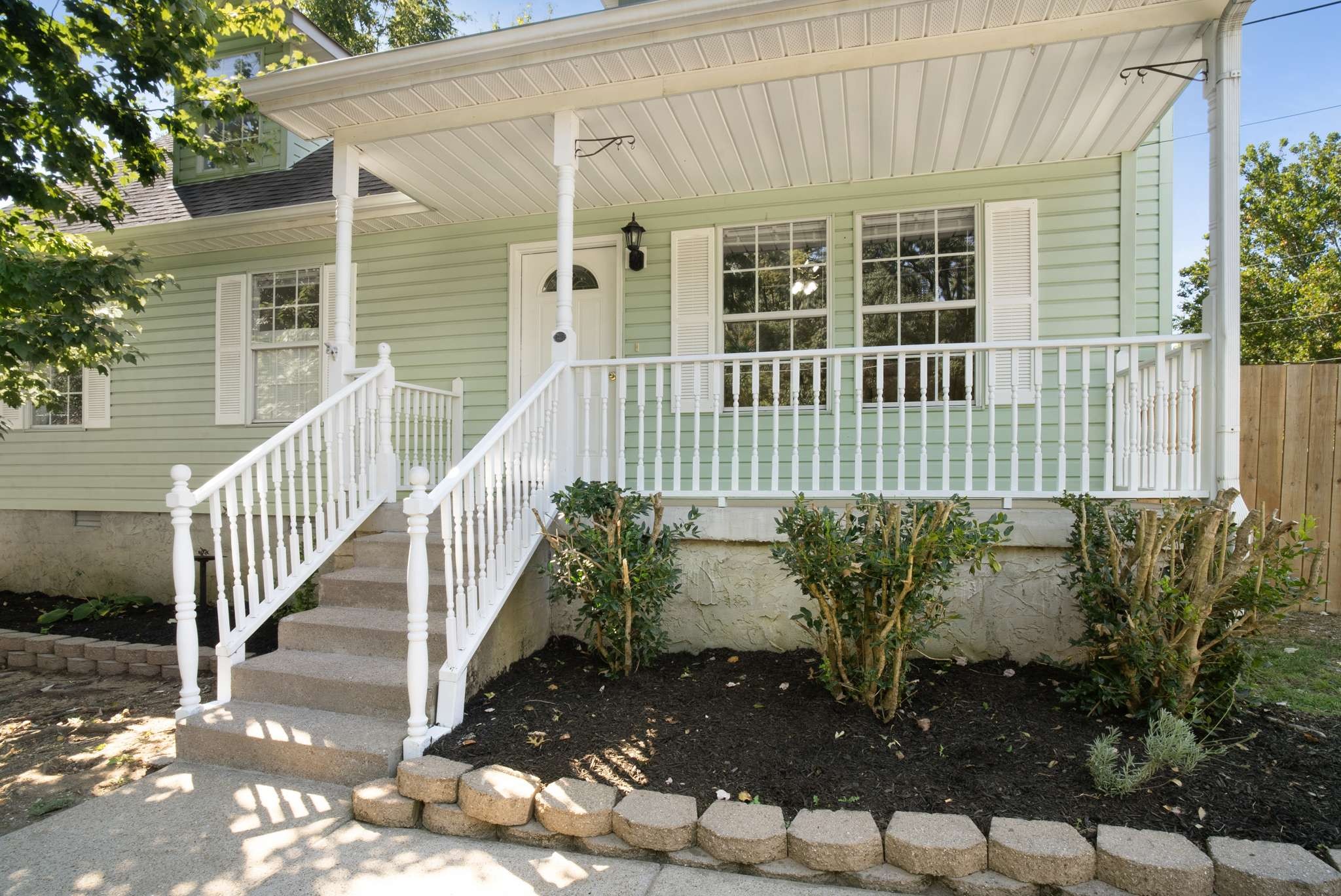 207 Centennial Dr