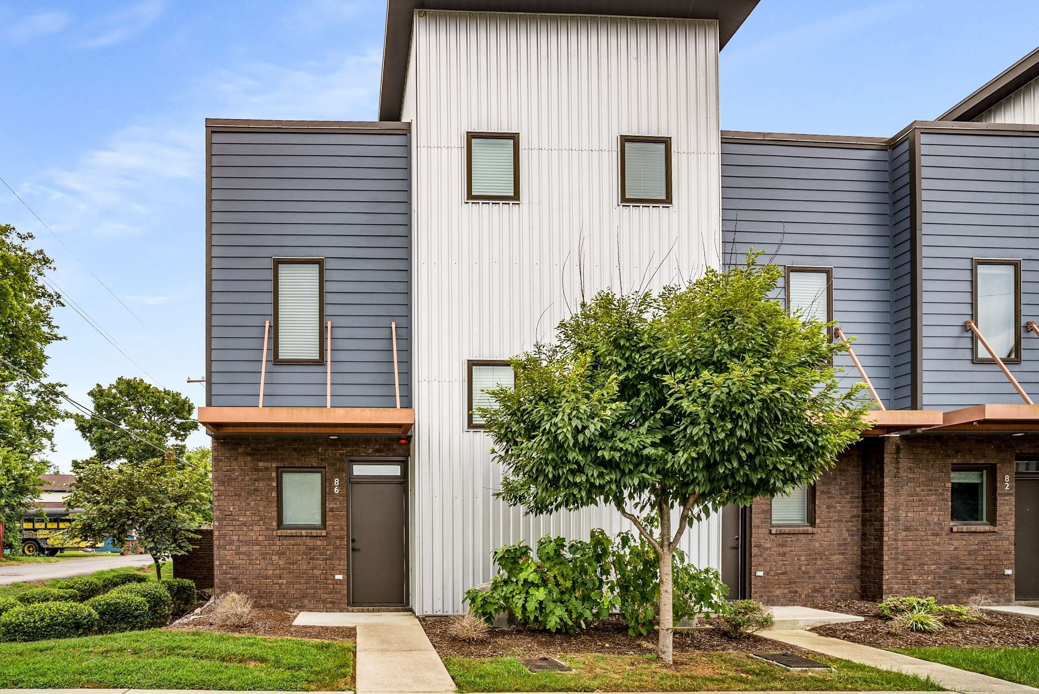 86 Evanston Ave