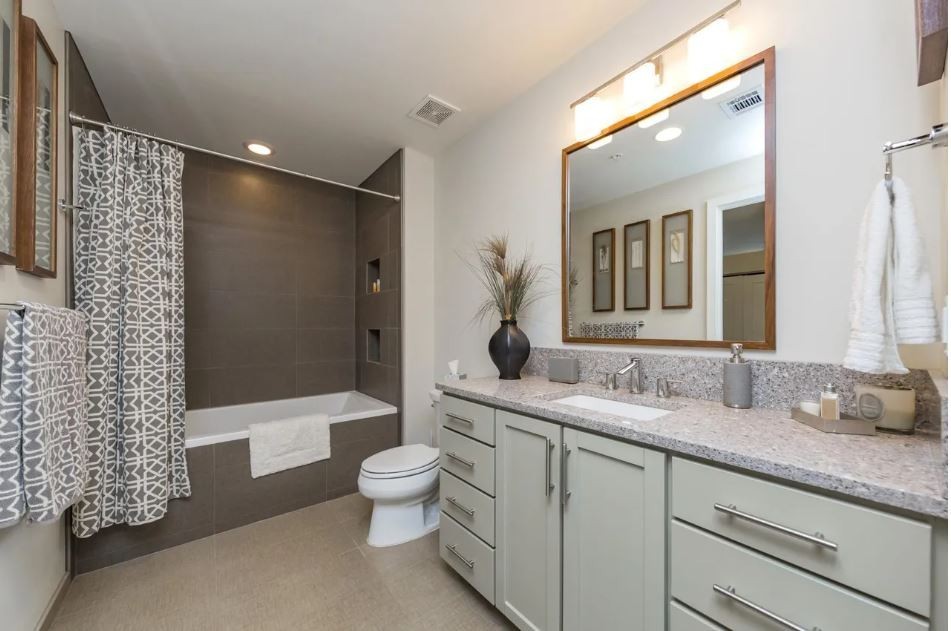1212 Laurel St Unit: 1312