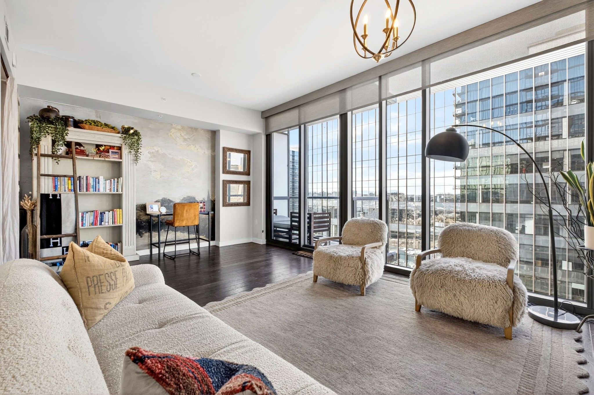 1212 Laurel St Unit: 1312