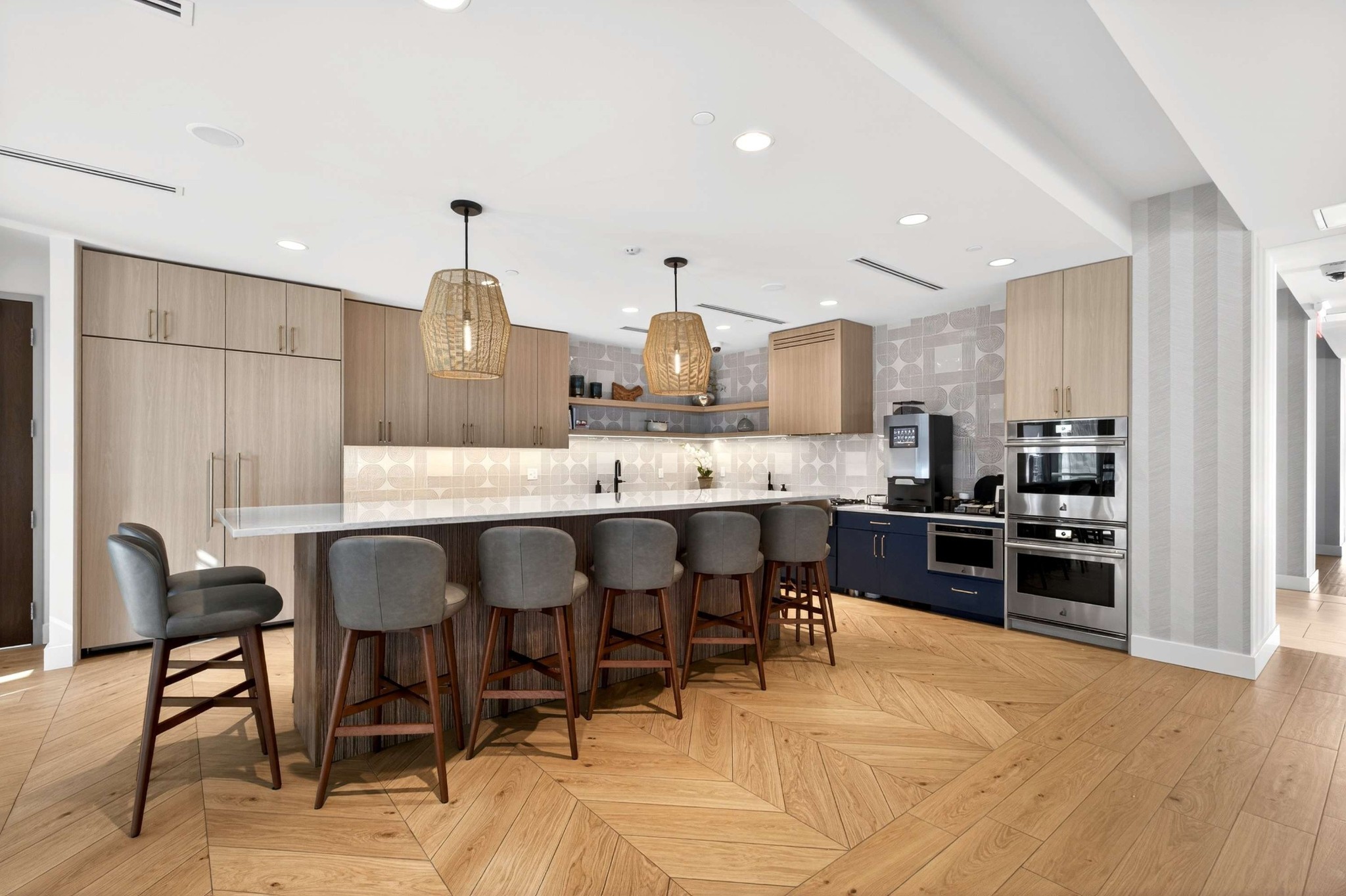 1212 Laurel St Unit: 1312