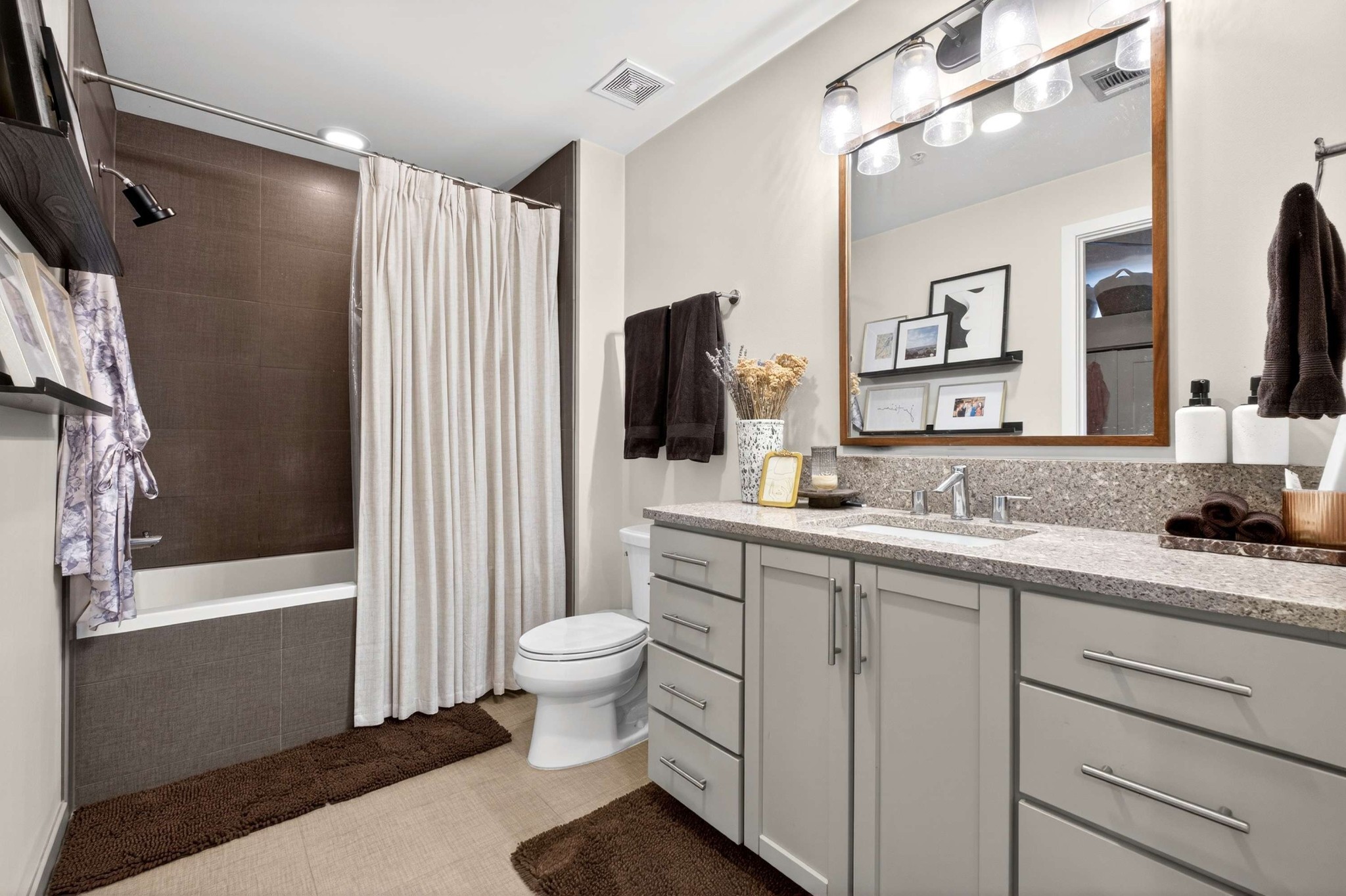 1212 Laurel St Unit: 1312