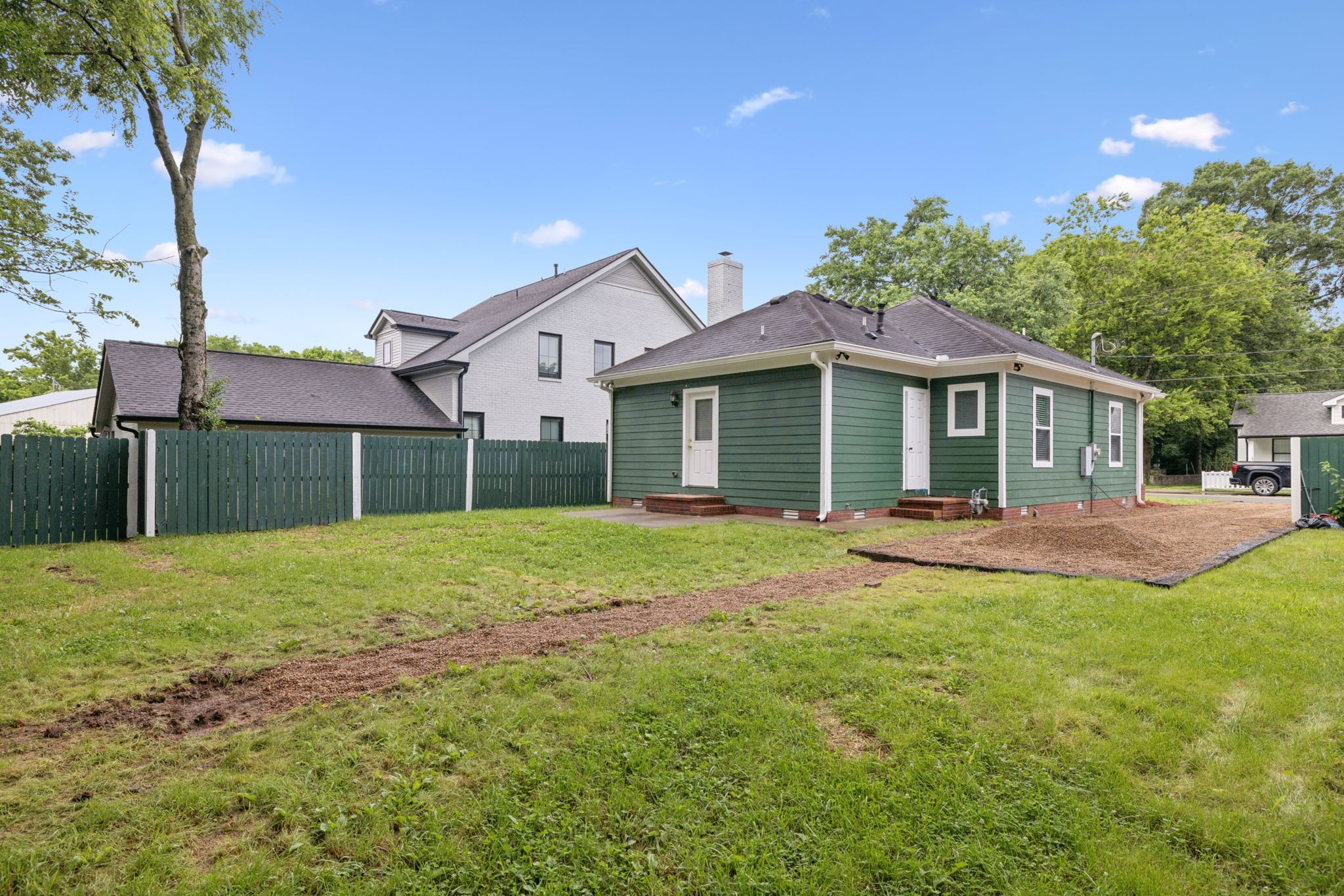 354 9th Ave, N