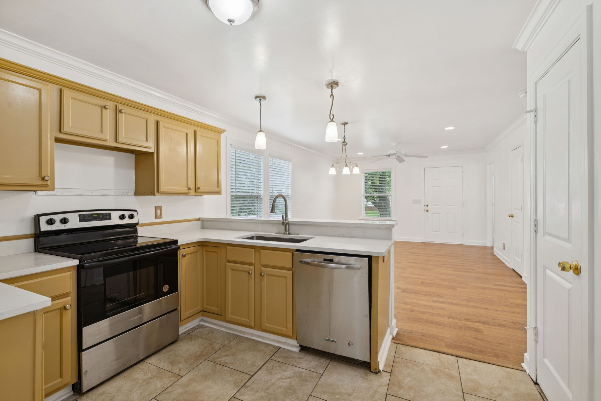 354 9th Ave, N