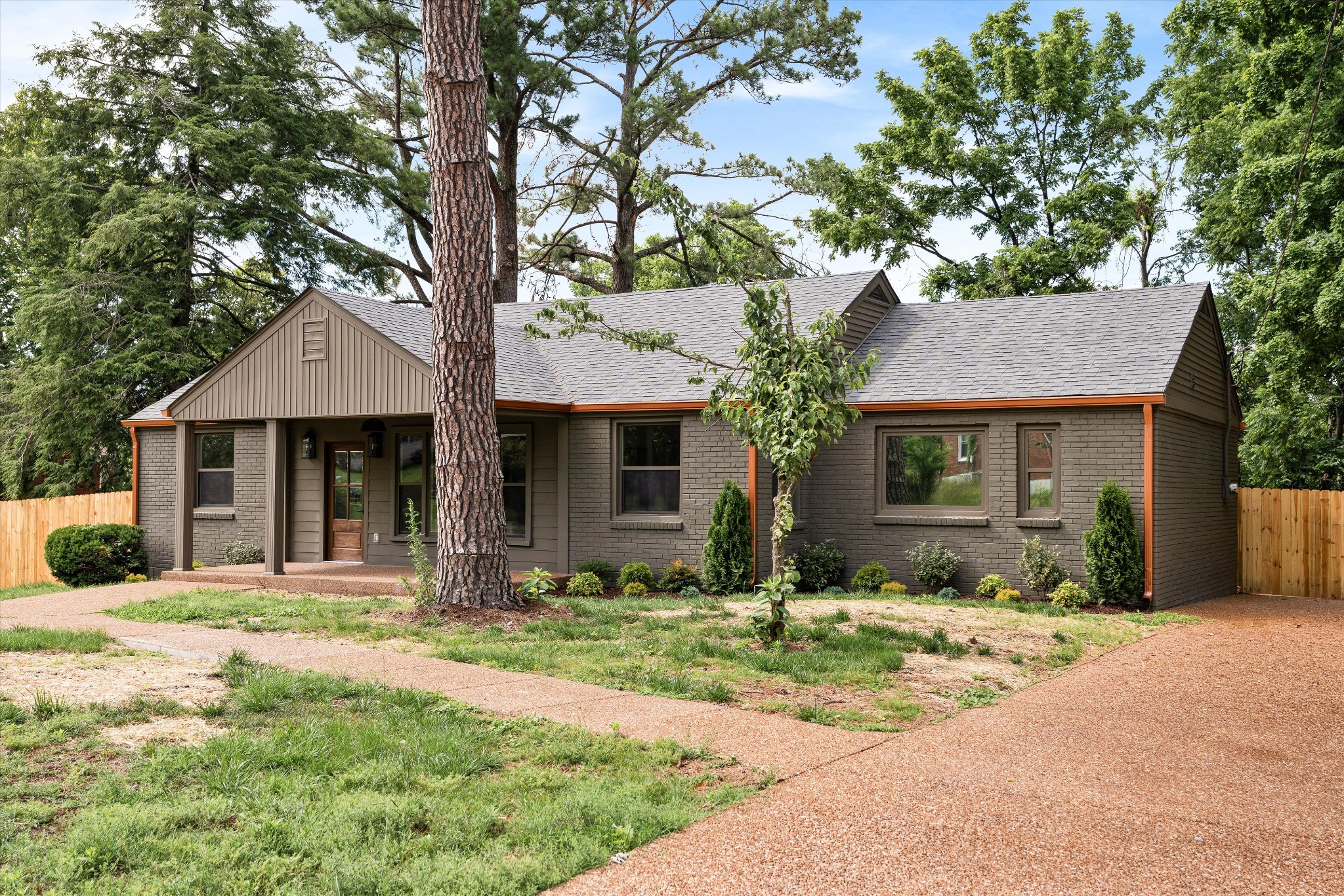 256 Fairway Dr