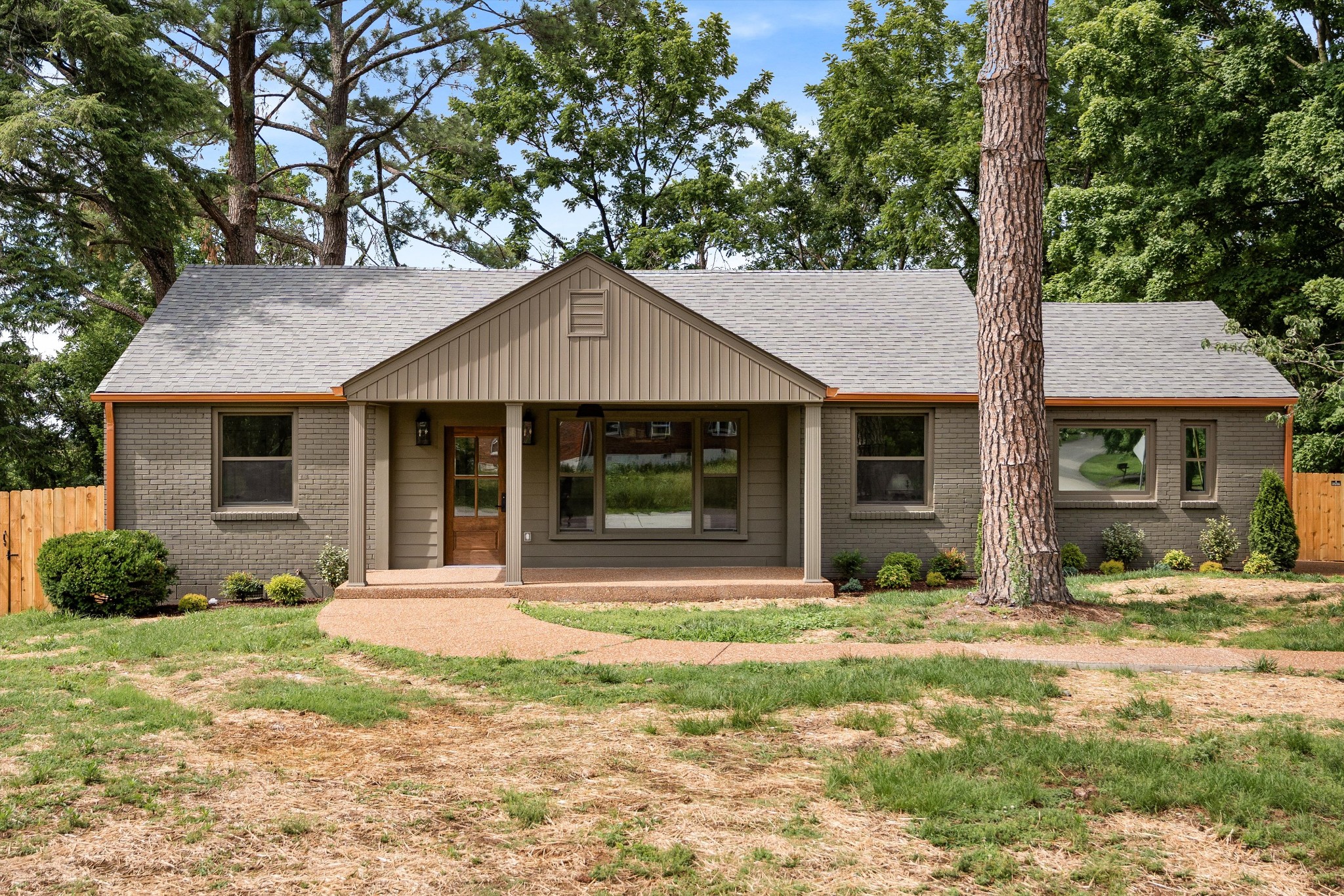 256 Fairway Dr