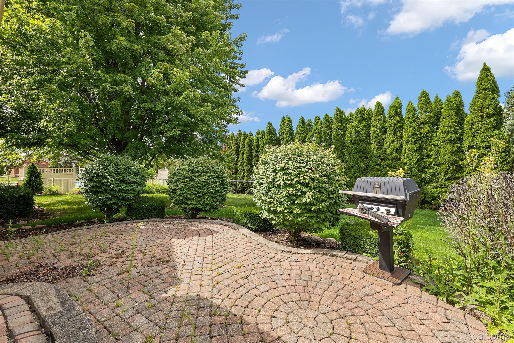 17517 SILVER MAPLE Drive