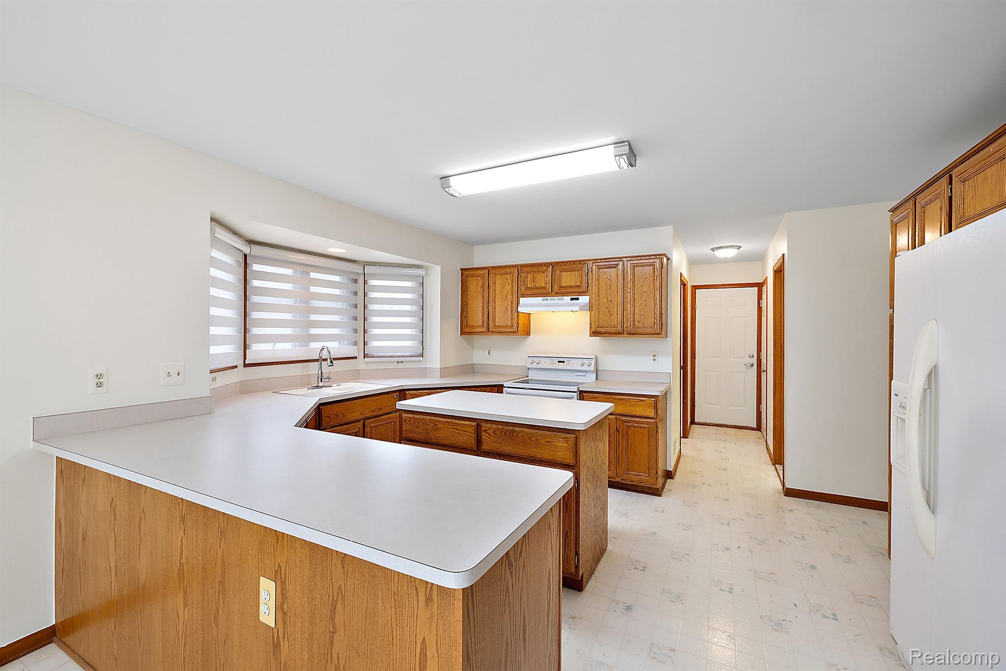 17517 SILVER MAPLE Drive