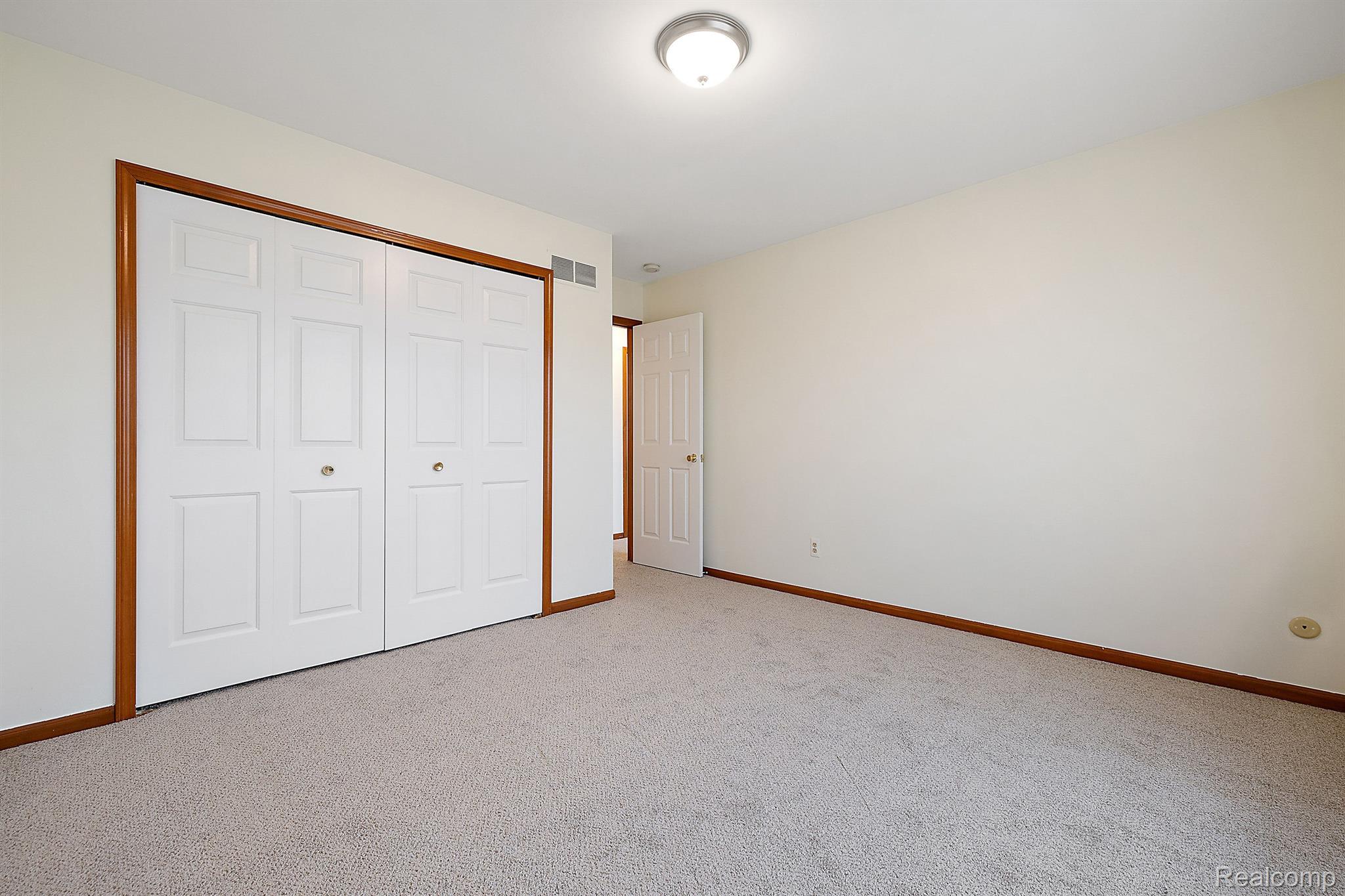 17517 SILVER MAPLE Drive