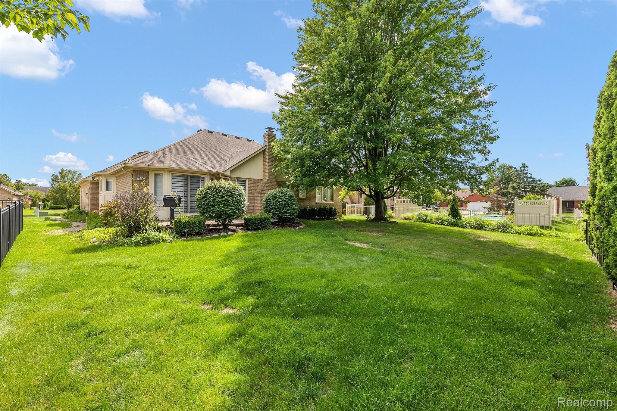 17517 SILVER MAPLE Drive