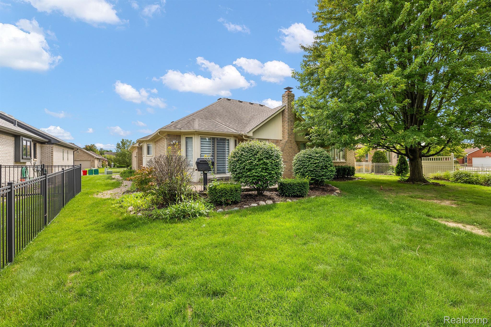 17517 SILVER MAPLE Drive