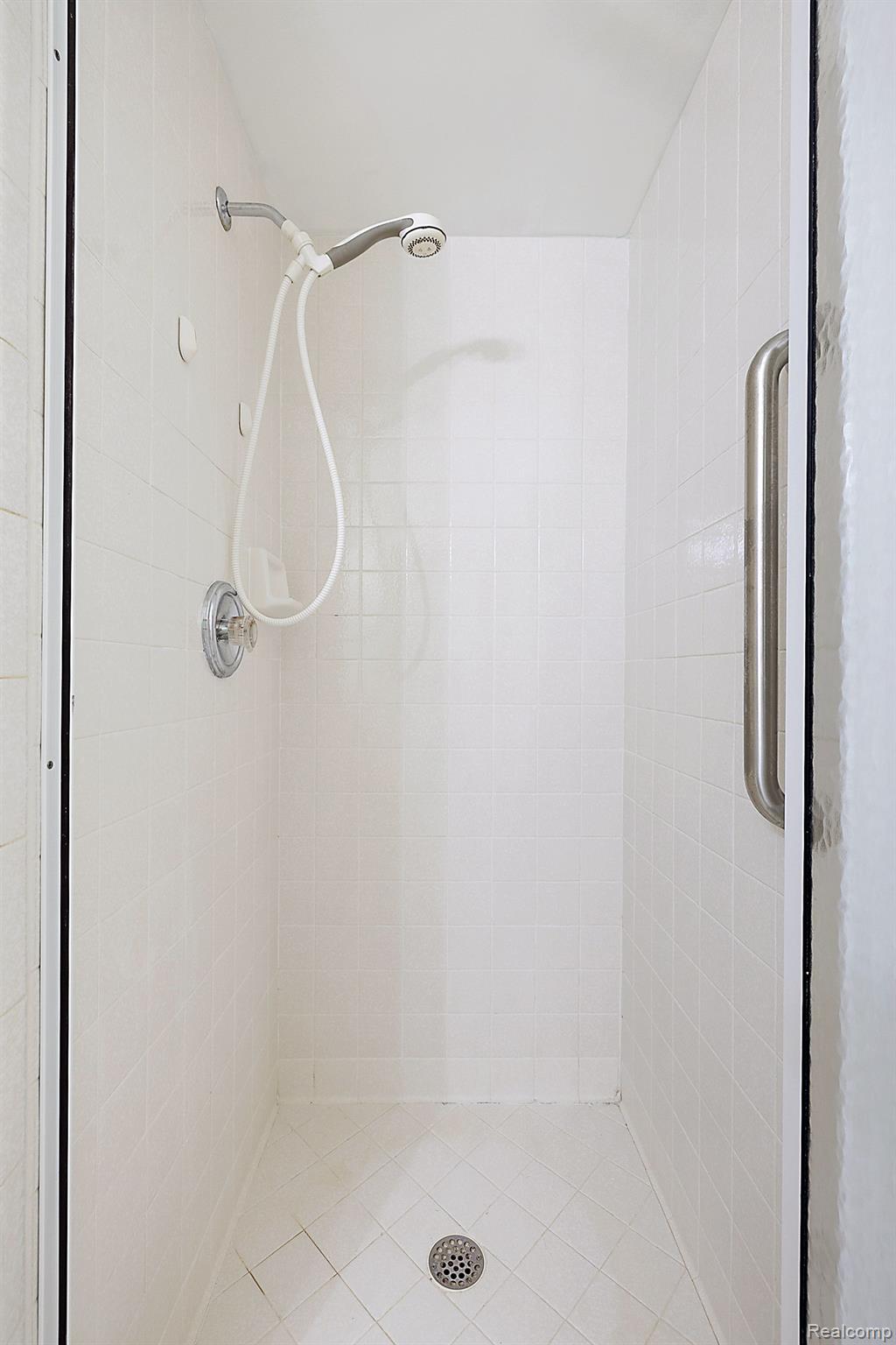 17517 SILVER MAPLE Drive