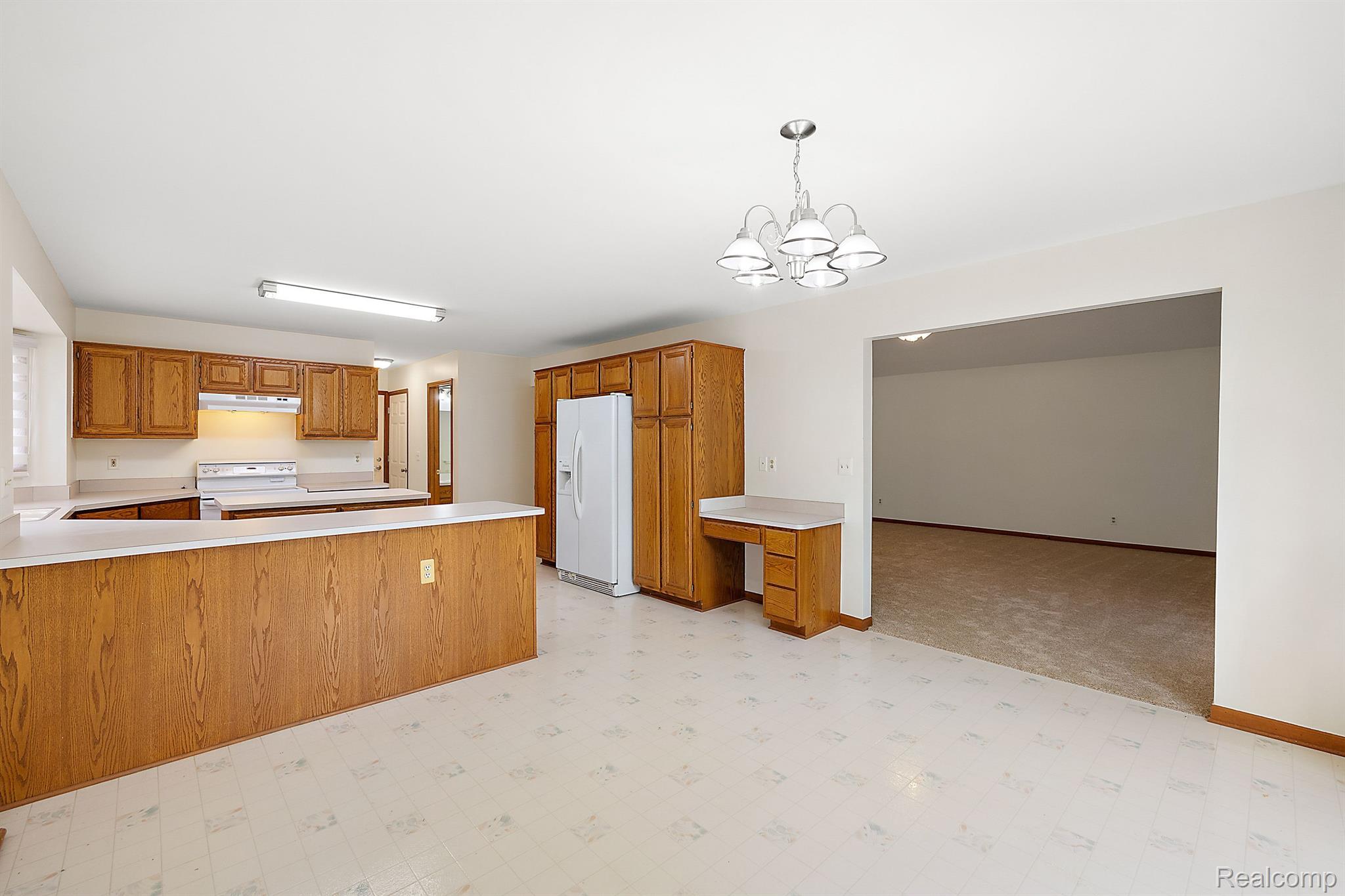 17517 SILVER MAPLE Drive