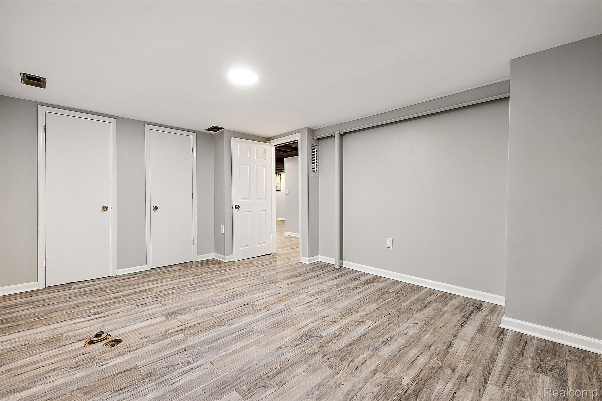 8107 WILLESDON Square