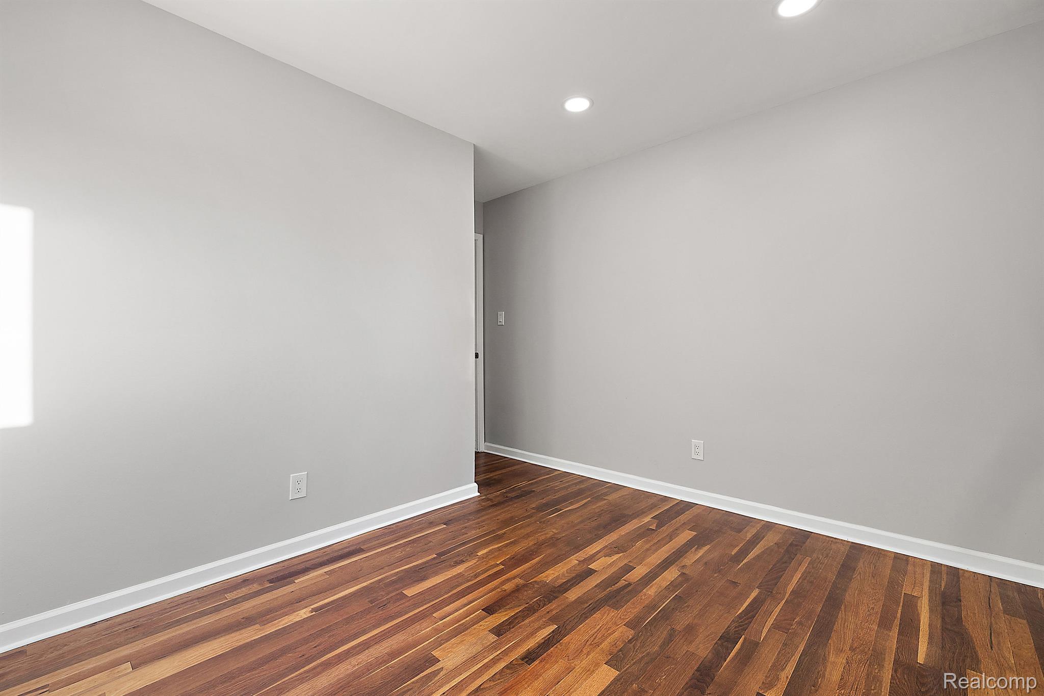 8107 WILLESDON Square