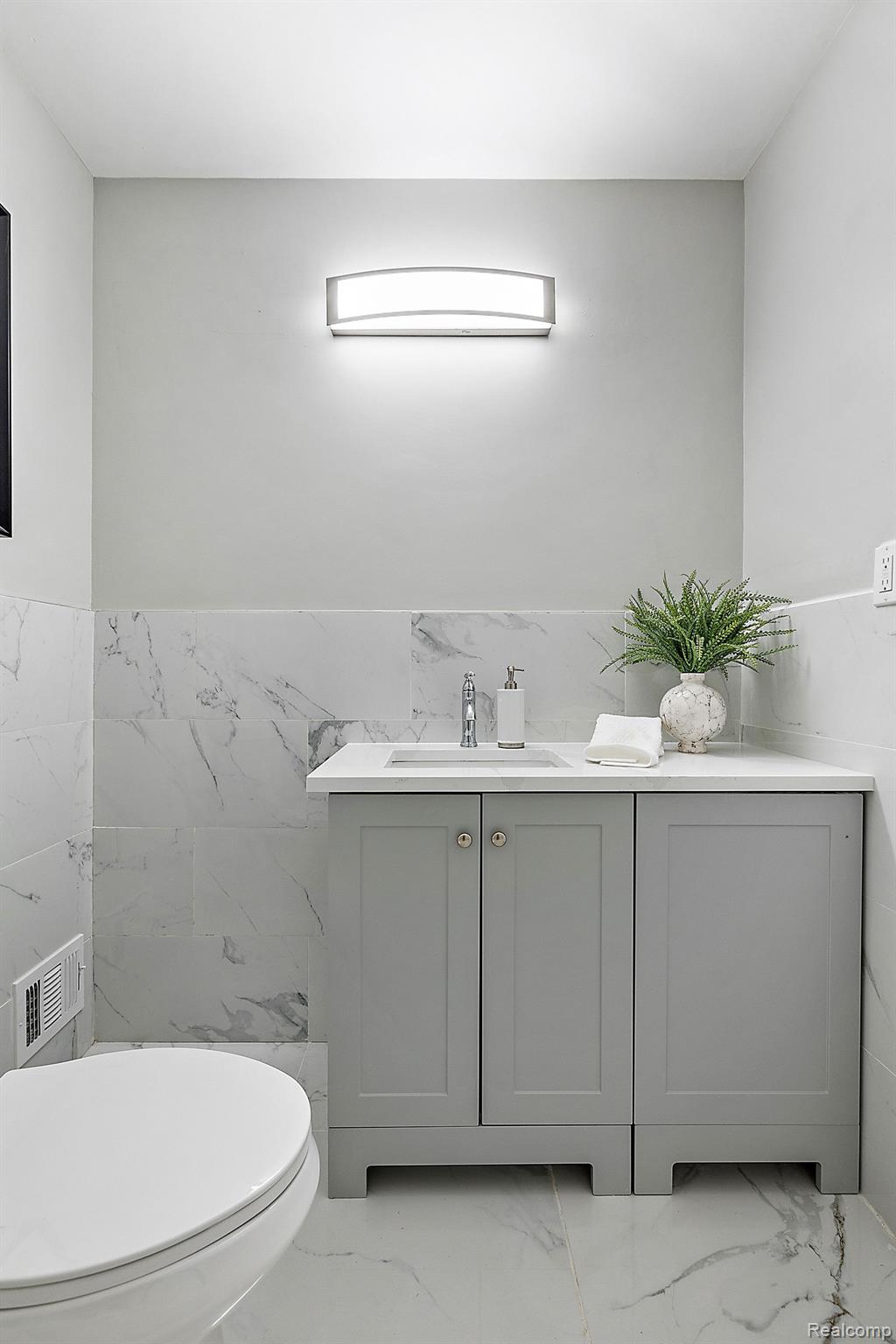 8107 WILLESDON Square