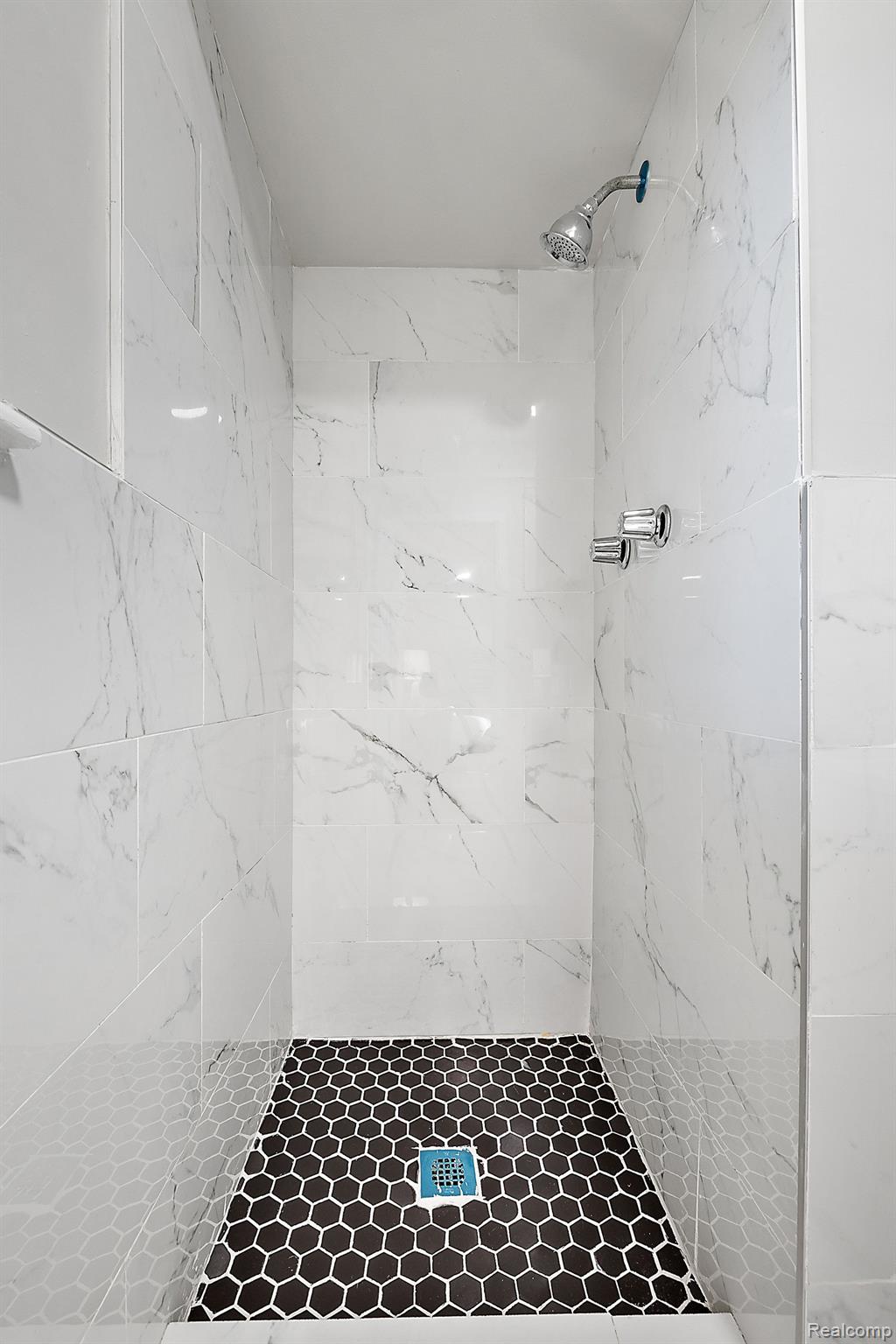 8107 WILLESDON Square