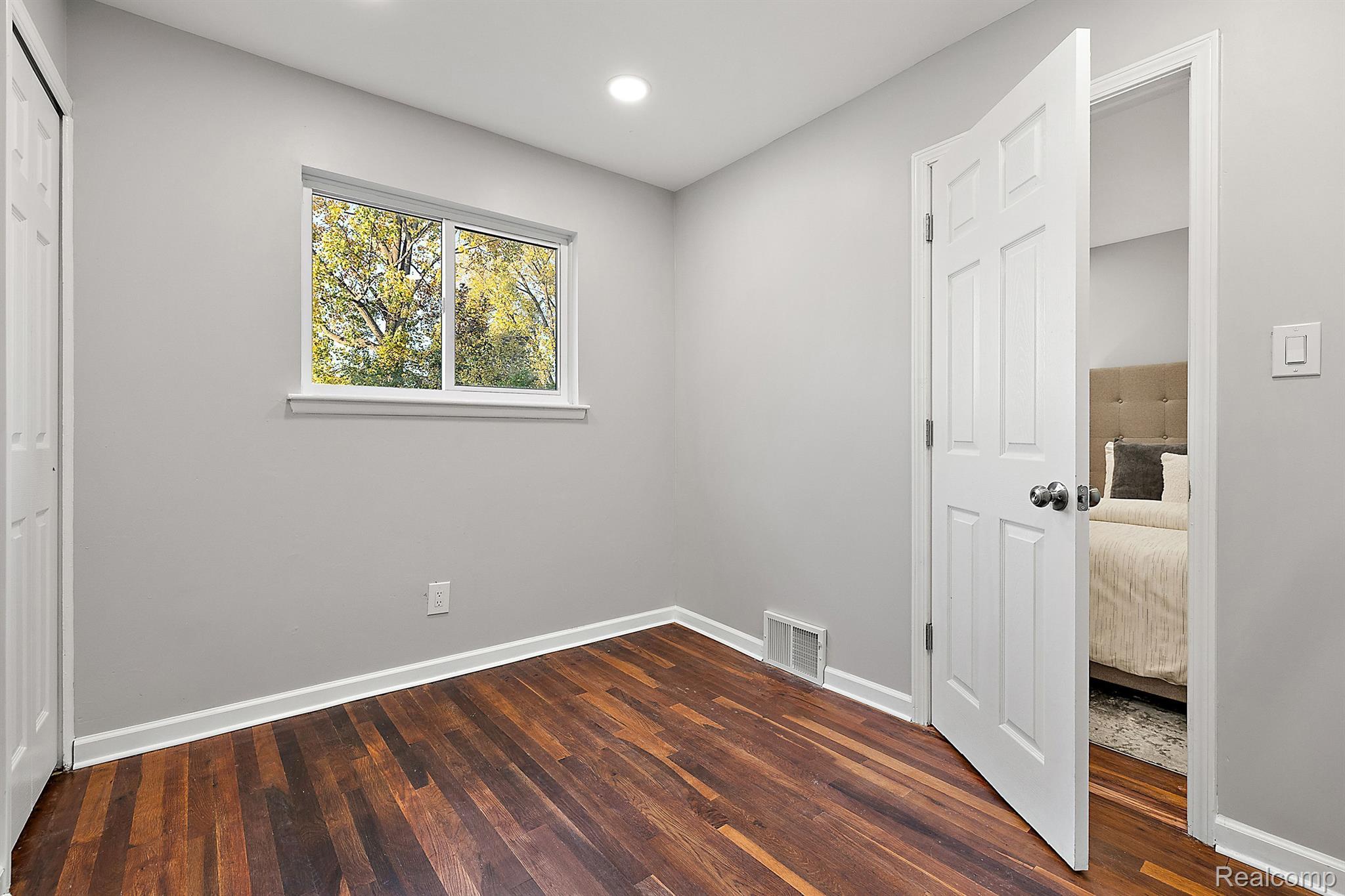 8107 WILLESDON Square