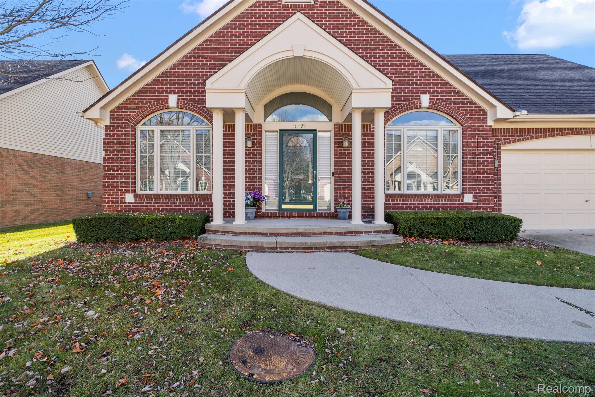 16492 WAVERLY Circle