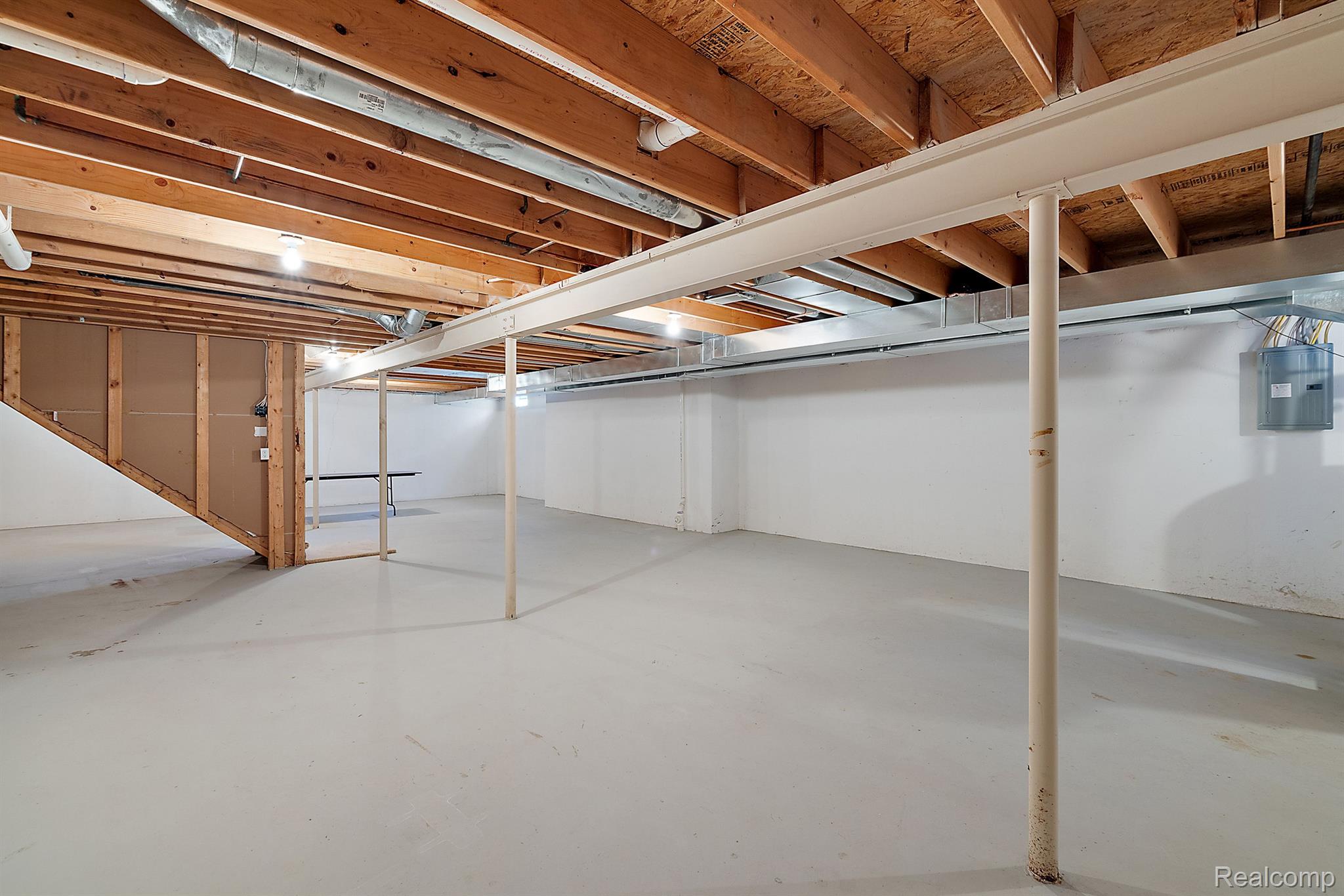 16492 WAVERLY Circle