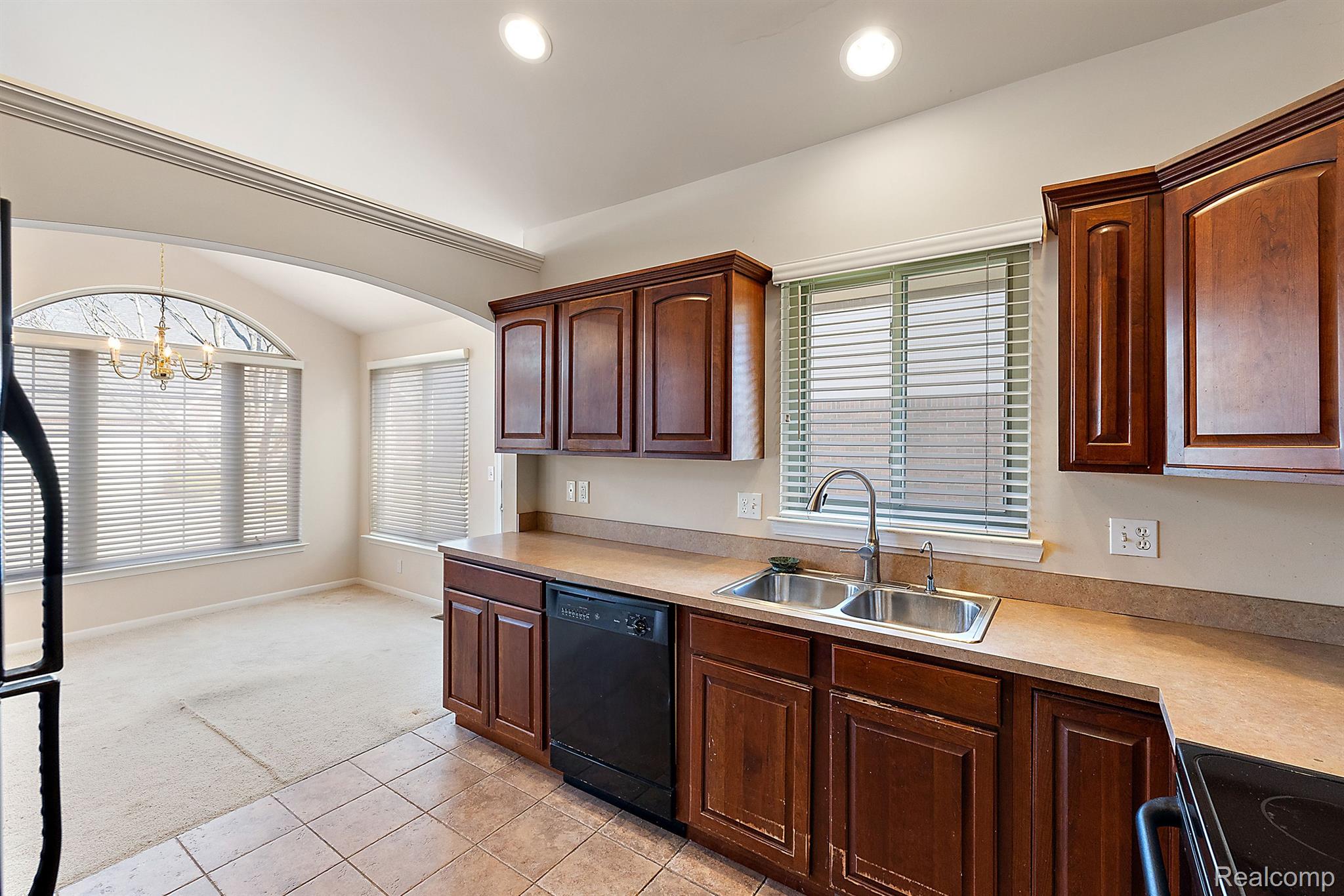 16492 WAVERLY Circle