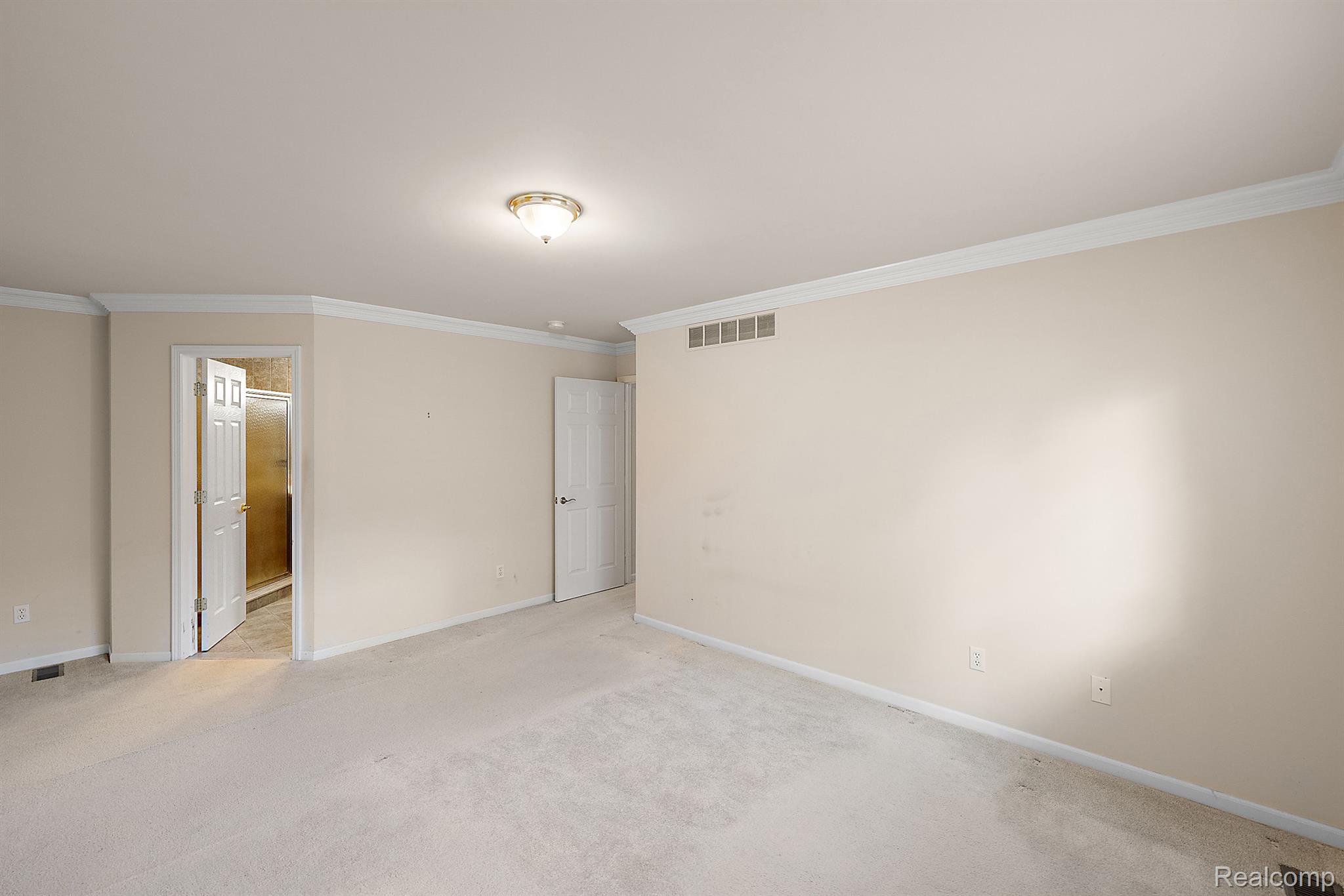 16492 WAVERLY Circle