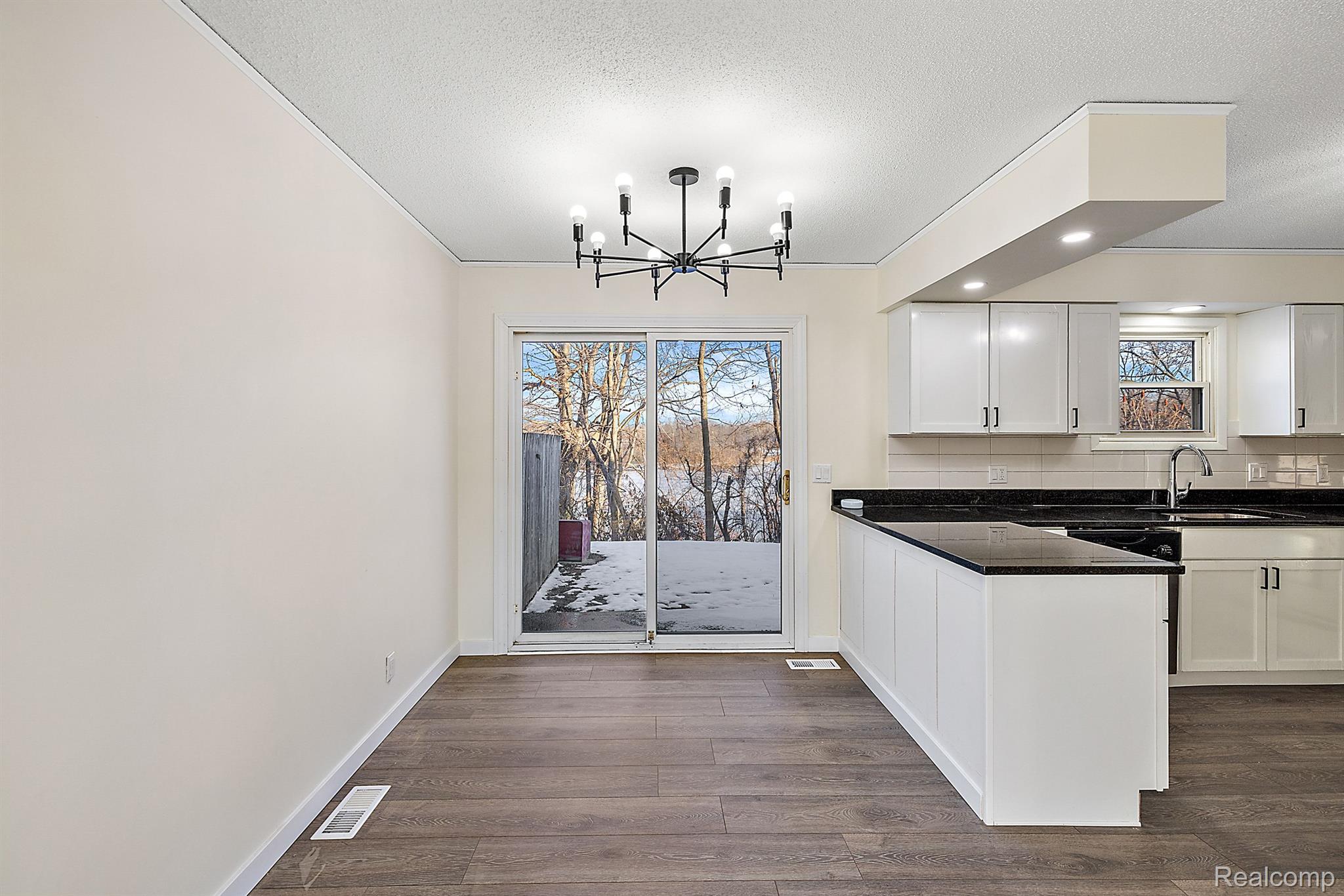 13311 LAKE POINT Boulevard