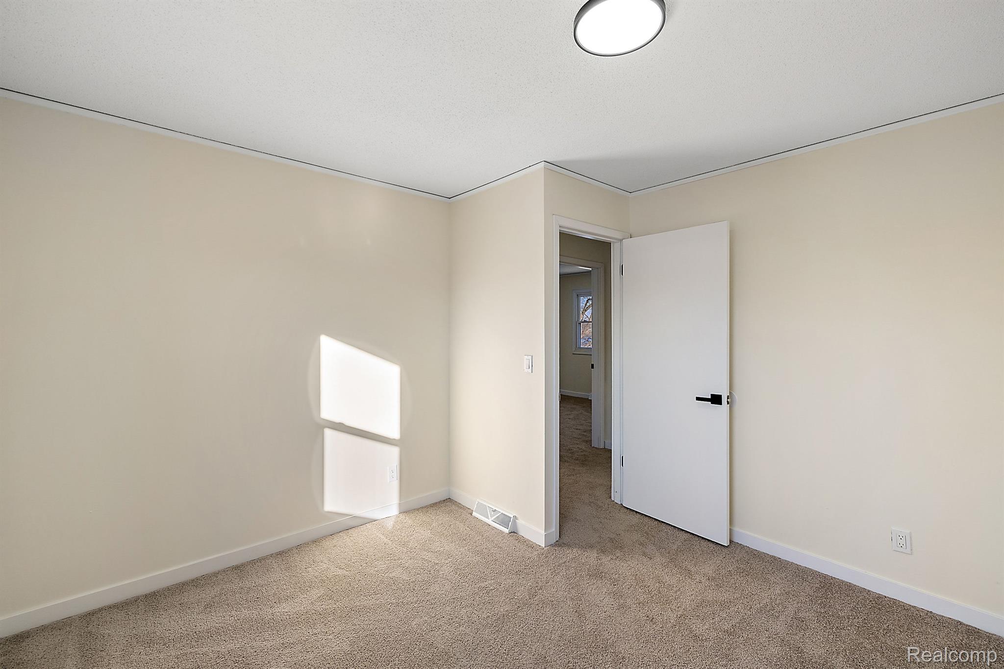 13311 LAKE POINT Boulevard