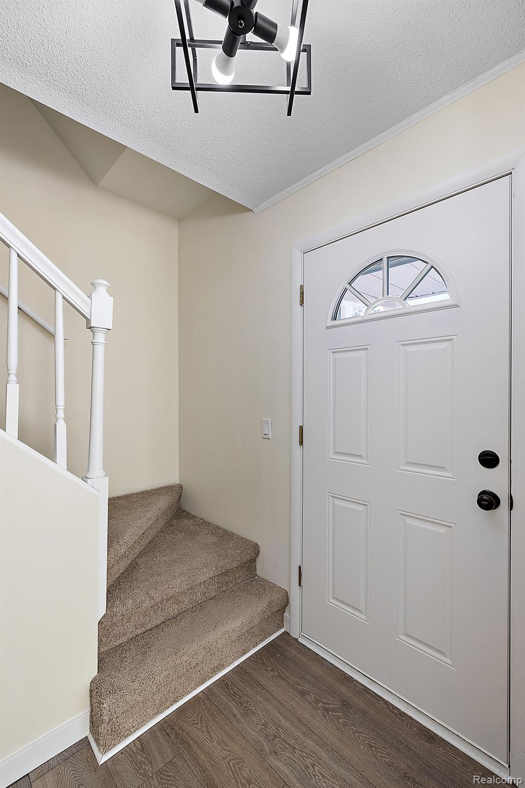 13311 LAKE POINT Boulevard