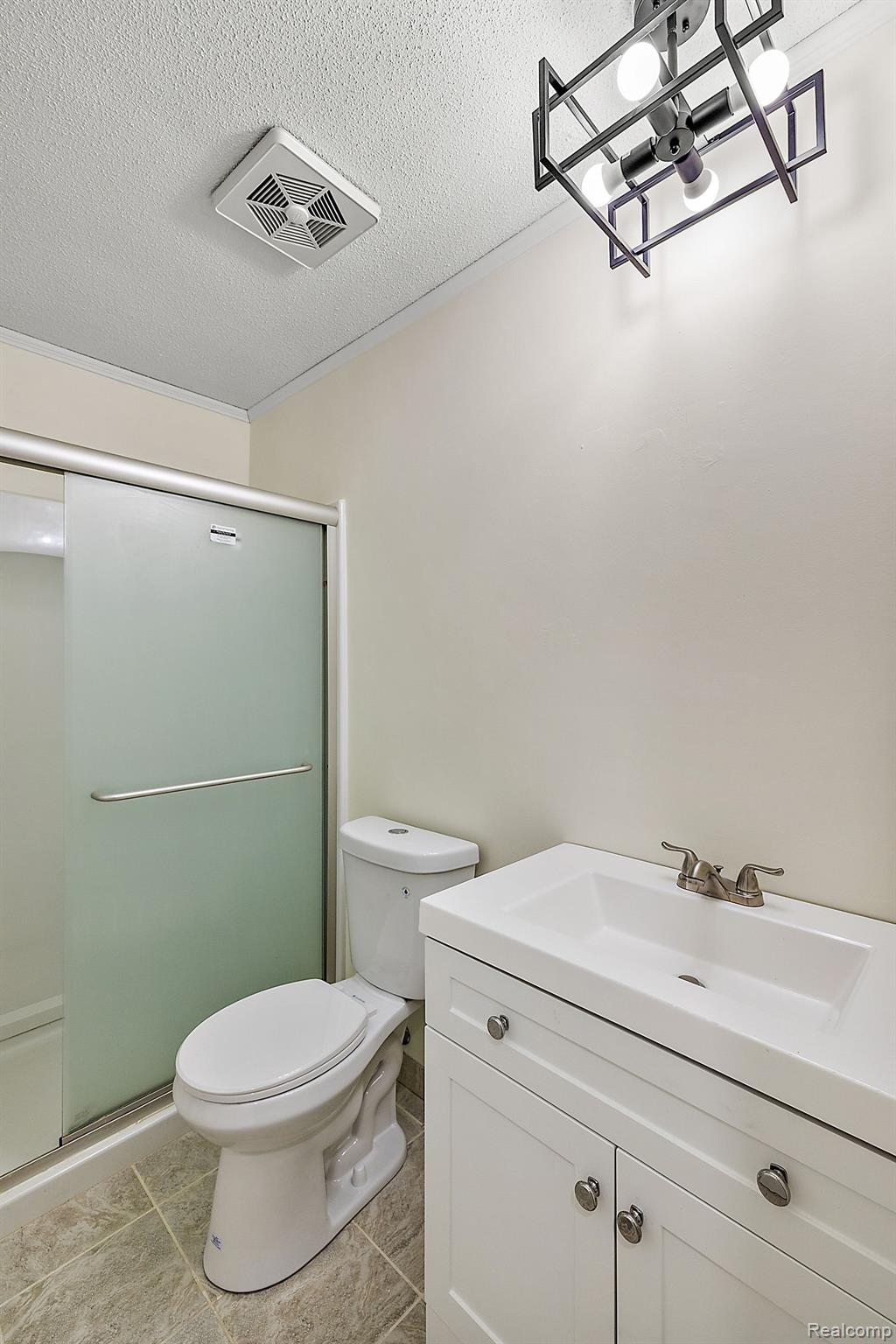 13311 LAKE POINT Boulevard