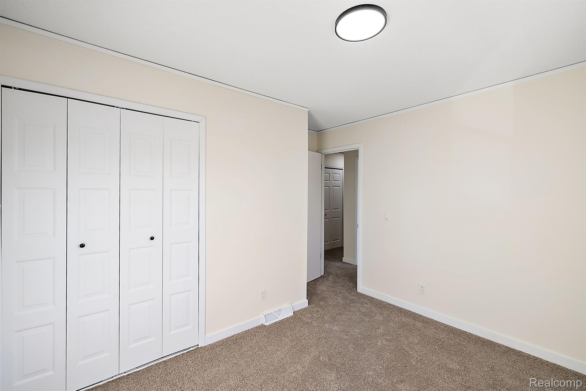 13311 LAKE POINT Boulevard