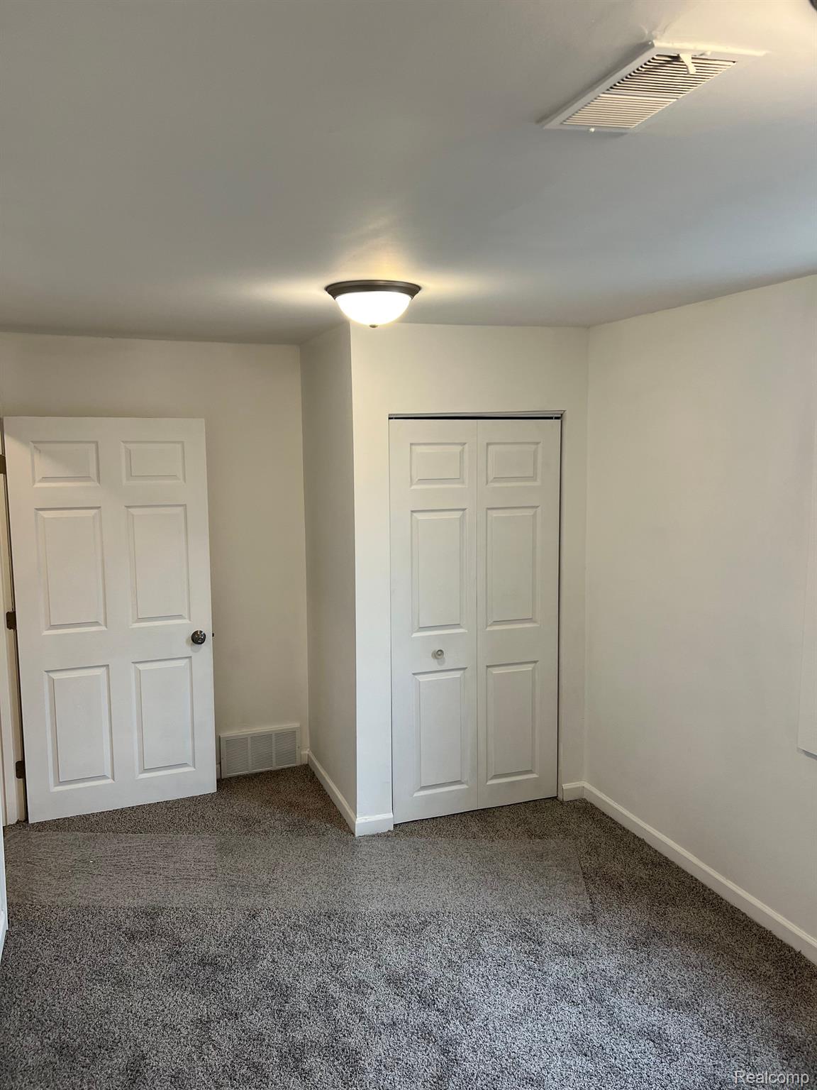 17316 MOUNT VERNON Street