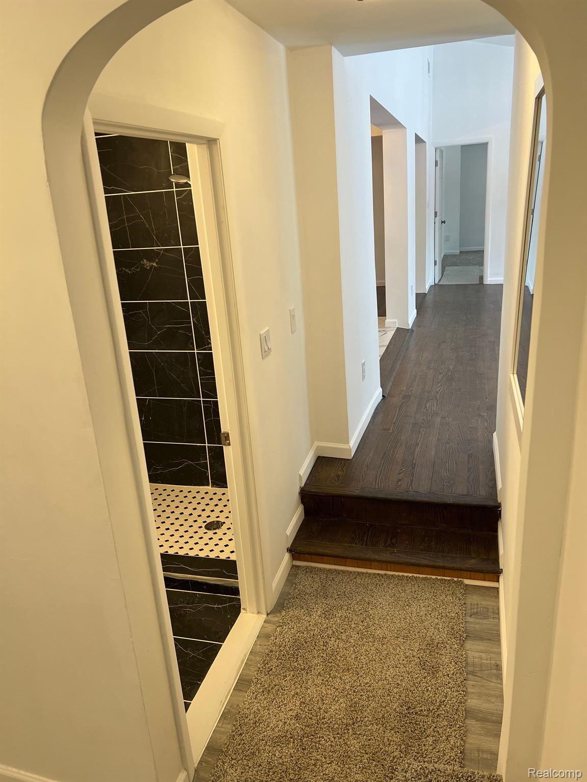 17316 MOUNT VERNON Street