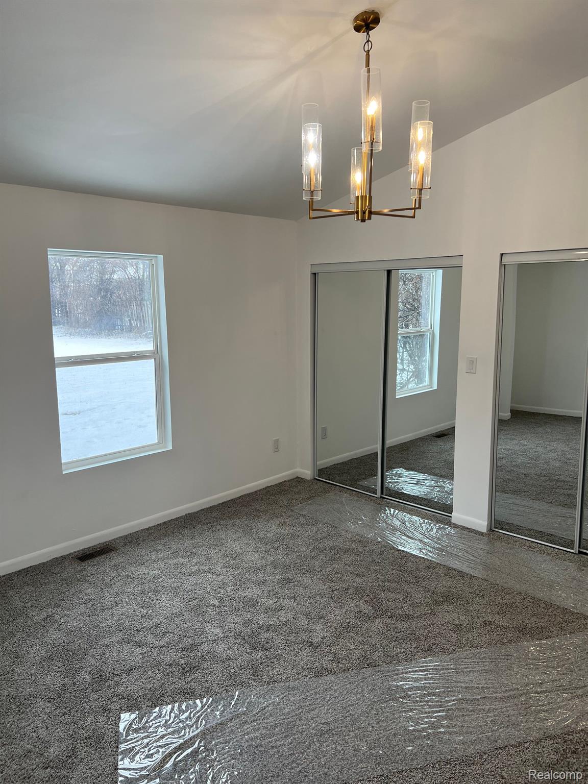 17316 MOUNT VERNON Street