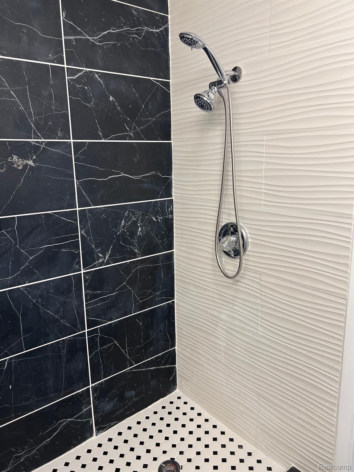 17316 MOUNT VERNON Street