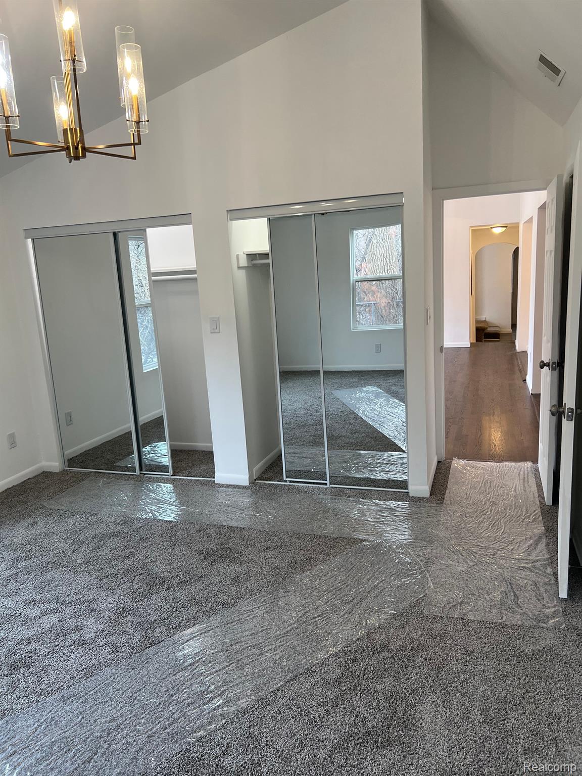 17316 MOUNT VERNON Street