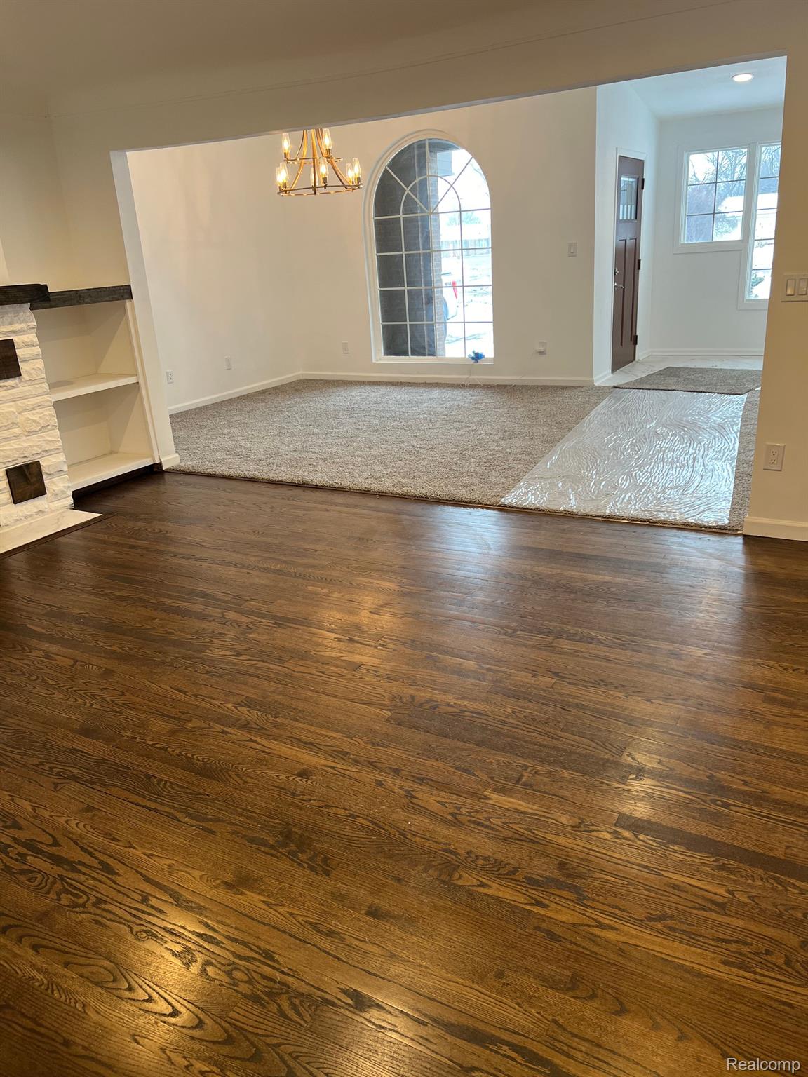 17316 MOUNT VERNON Street