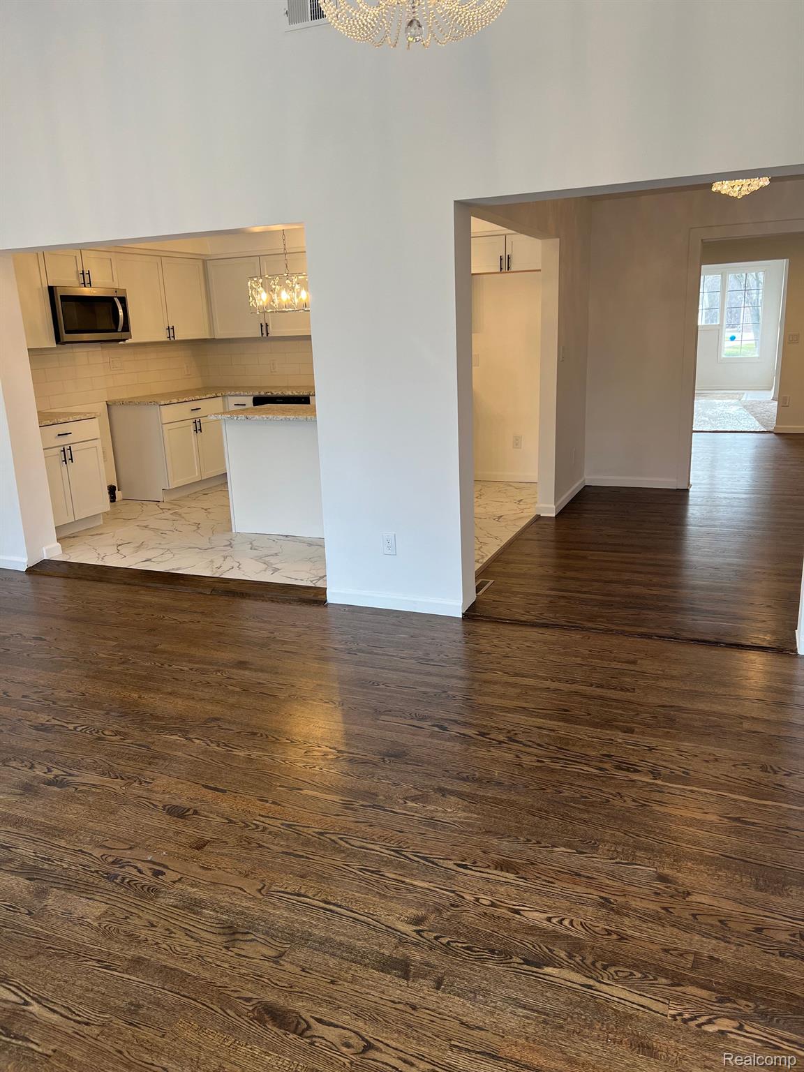 17316 MOUNT VERNON Street