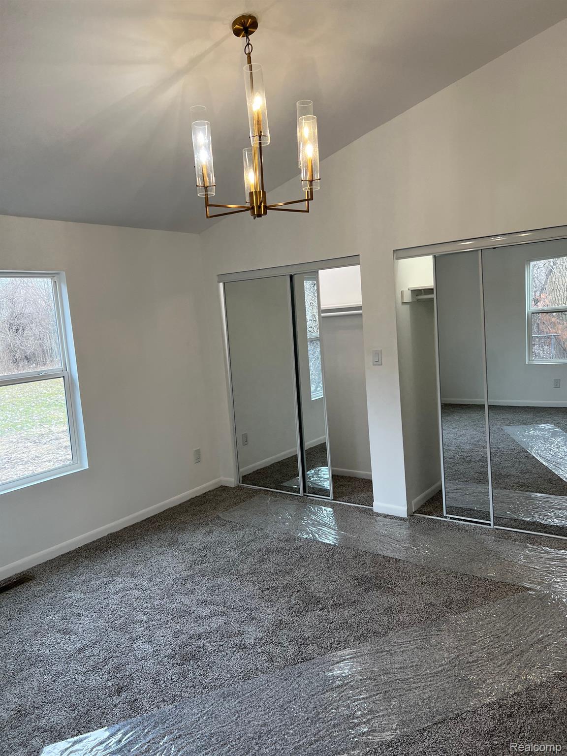 17316 MOUNT VERNON Street