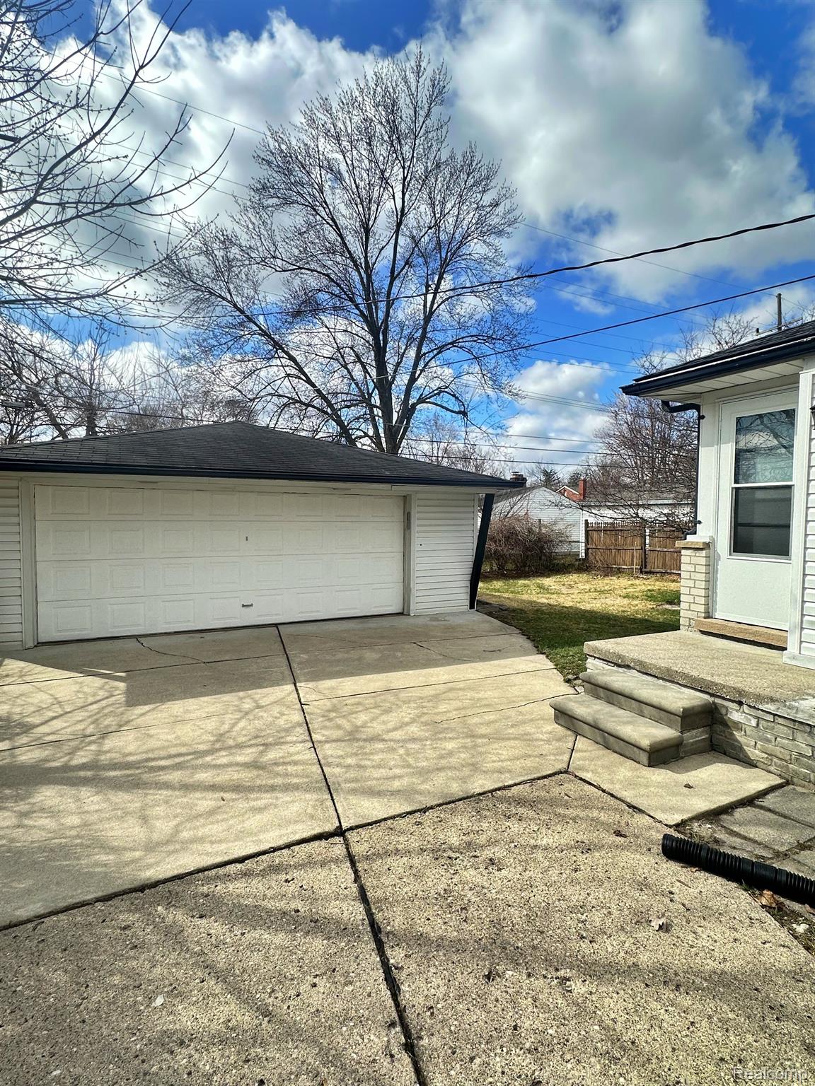 29653 MACINTYRE Street