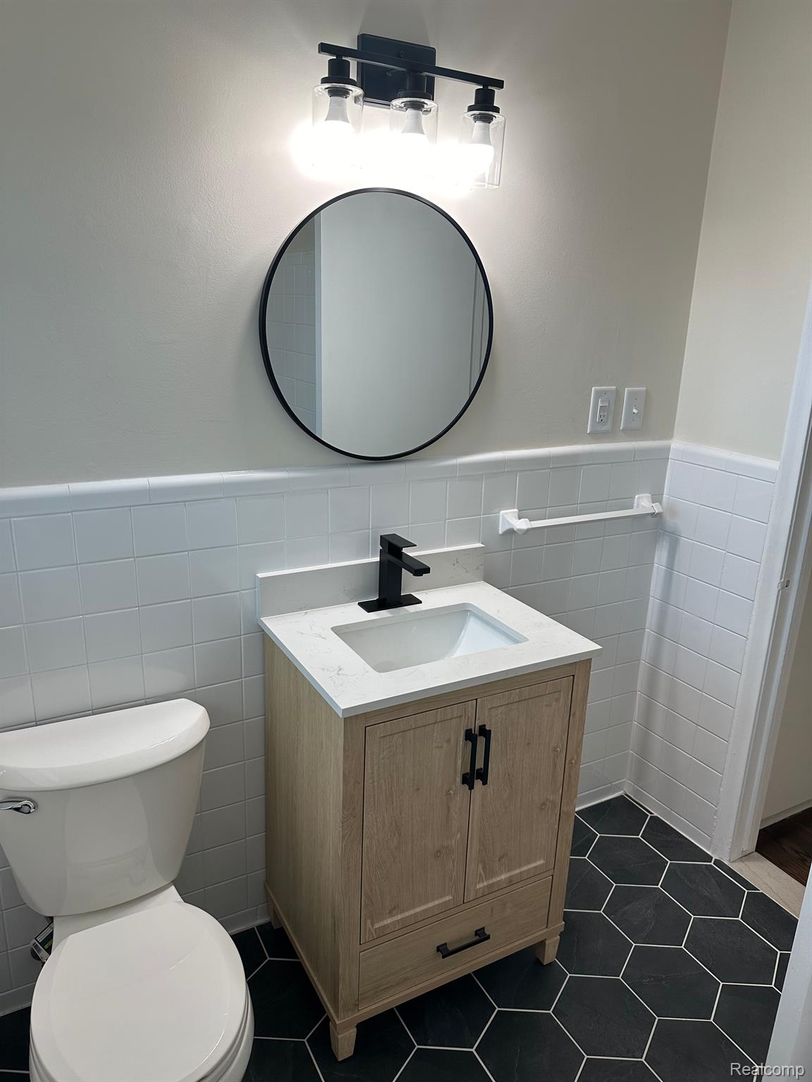 29653 MACINTYRE Street