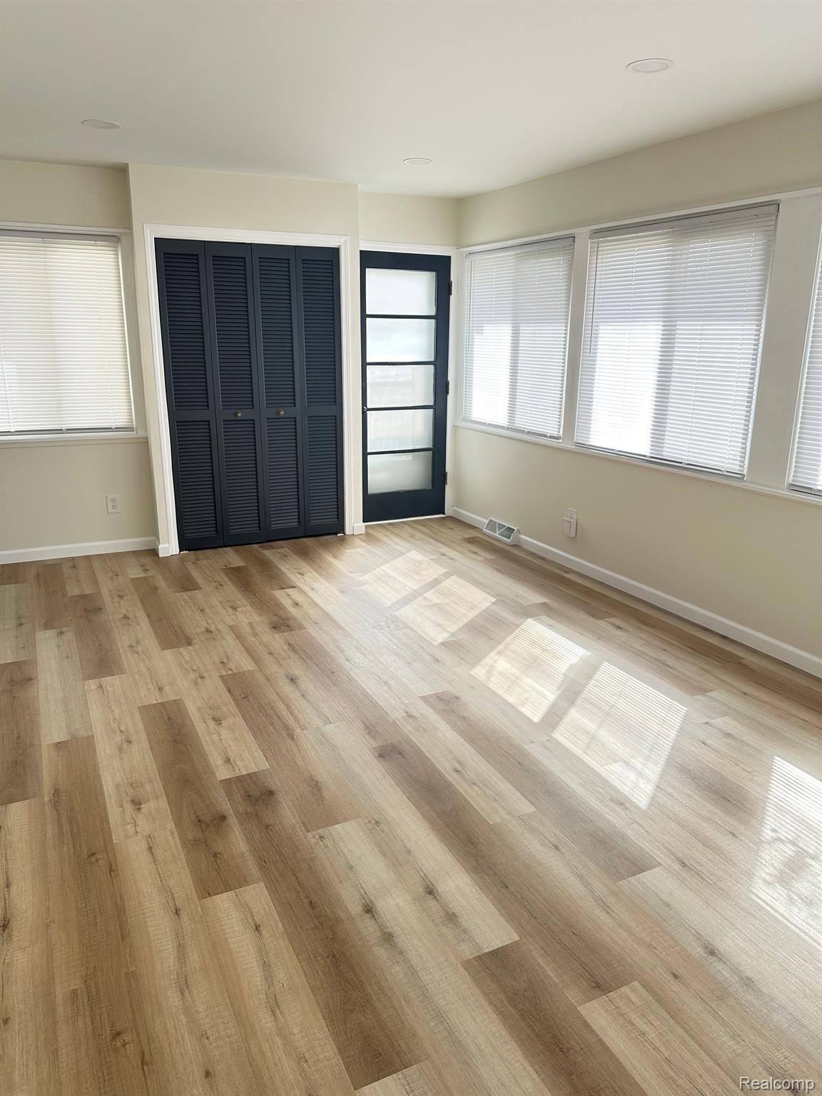 29653 MACINTYRE Street