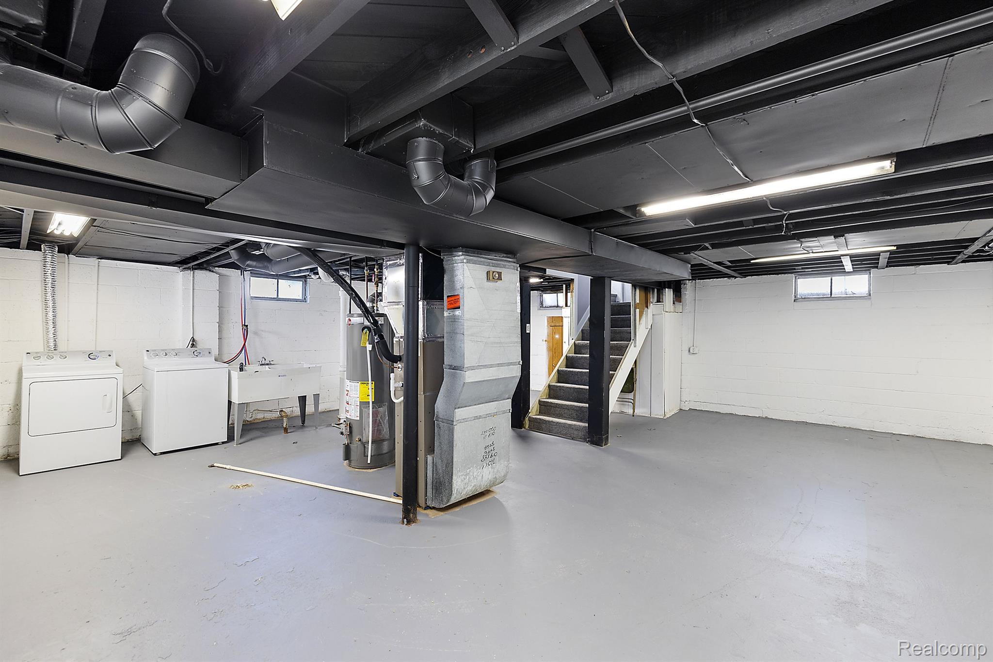 27271 DEMRICK Street