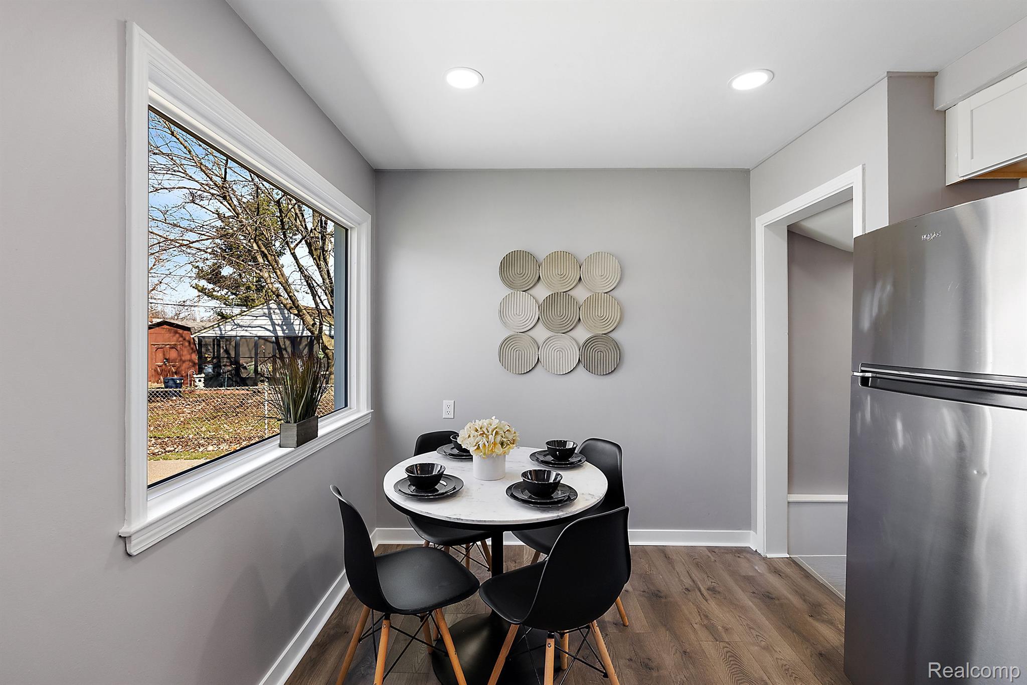 27271 DEMRICK Street