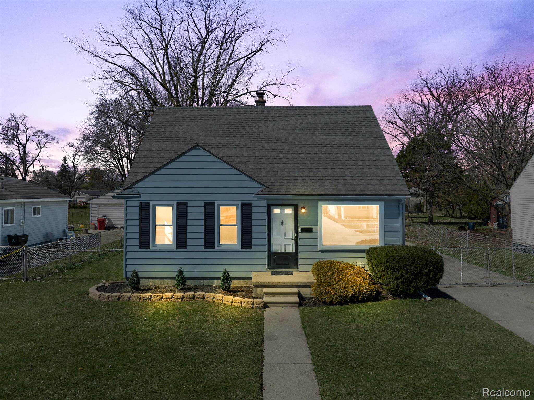 27271 DEMRICK Street