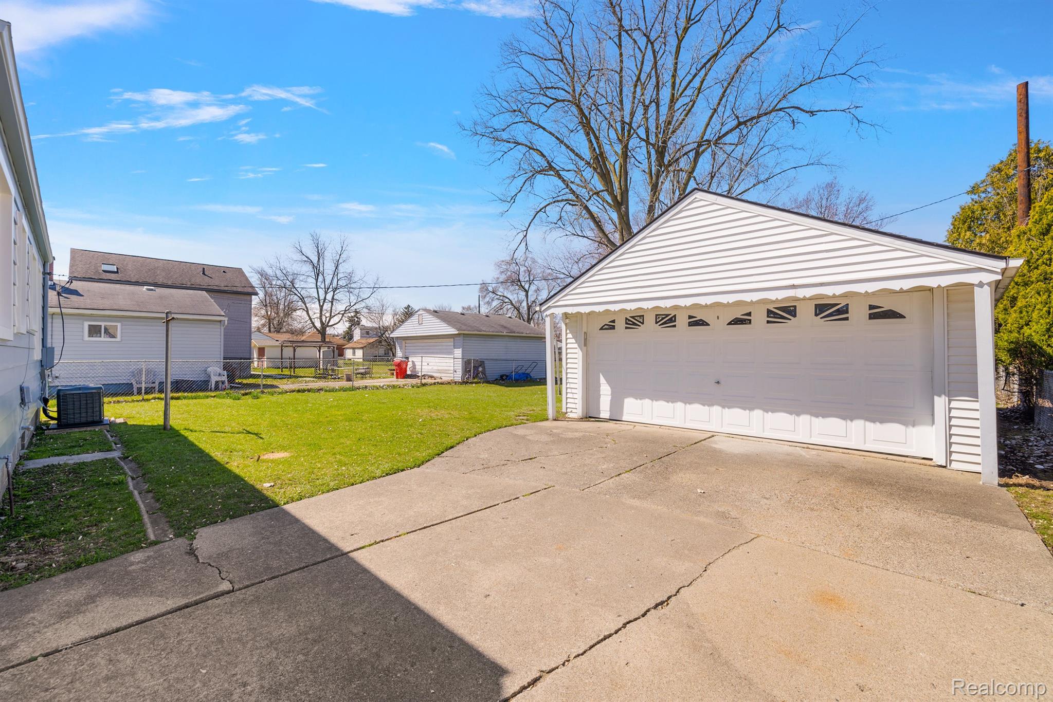 27271 DEMRICK Street