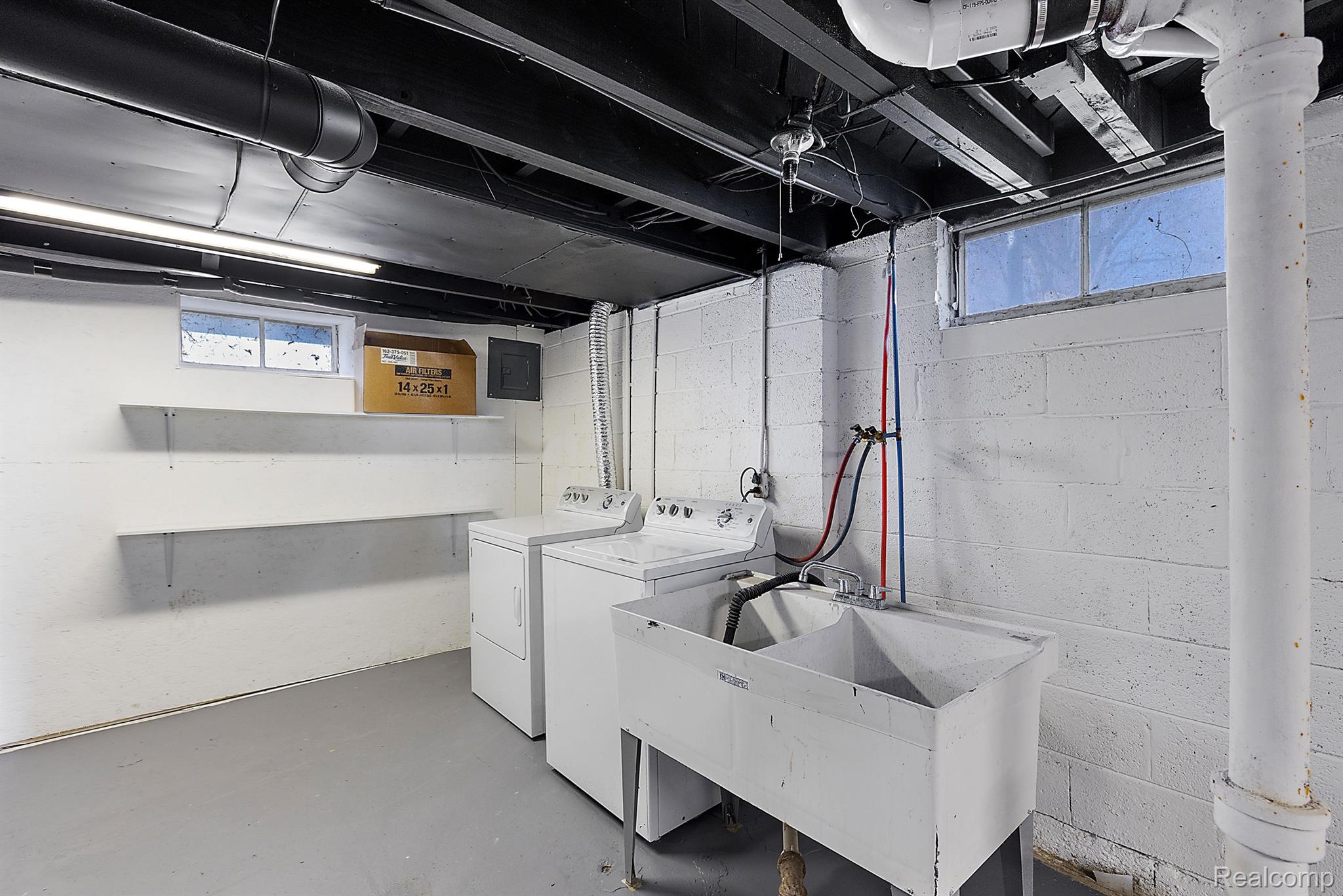 27271 DEMRICK Street