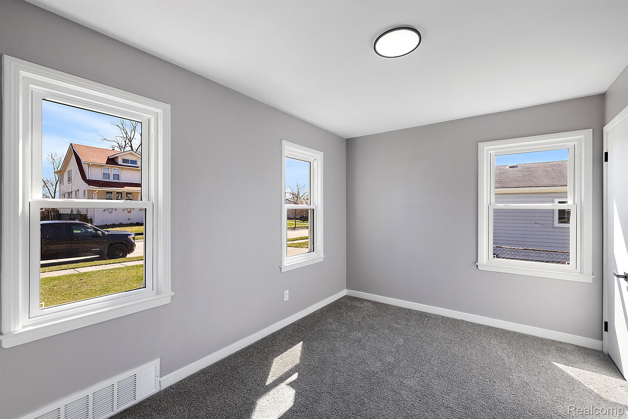 27271 DEMRICK Street